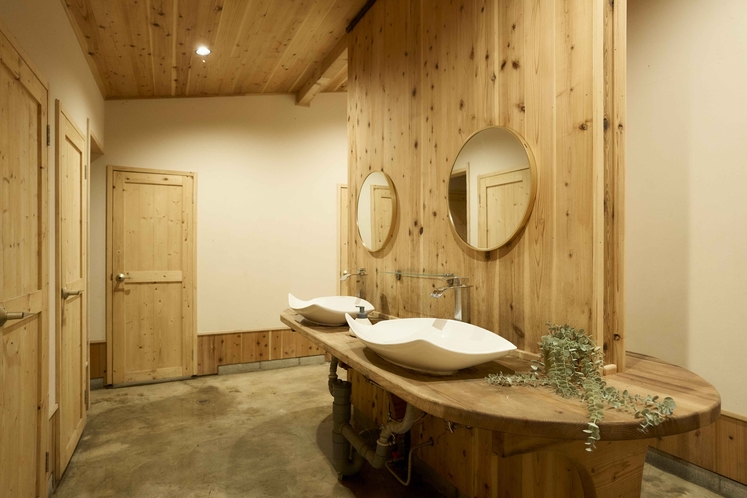 共有女性トイレ