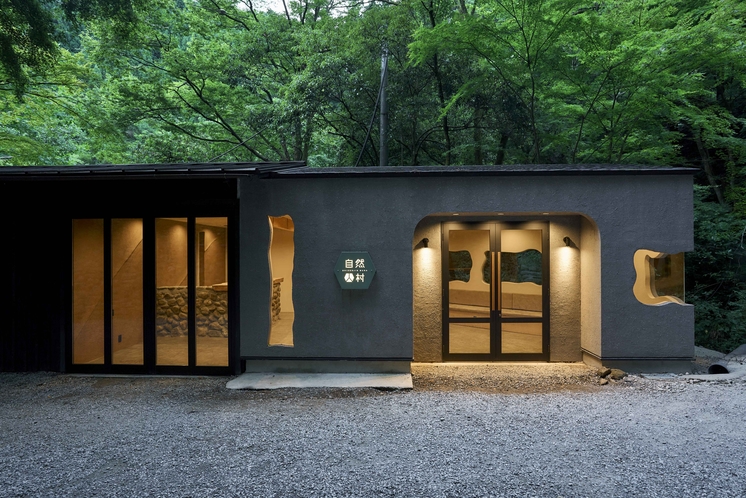 受付ビル・ラウンジ