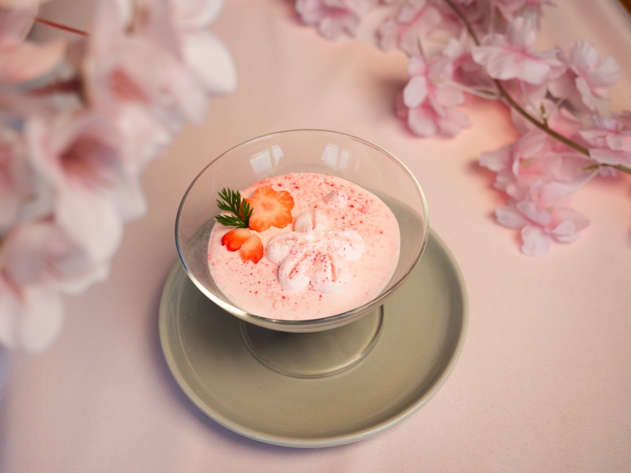 【春】春の真鶴旅・桜色のロゼワイン 飲み比べ＋桜デザート付きプラン（夕朝食付き）