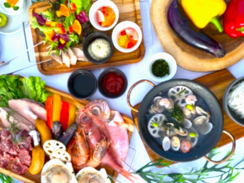 ＜相模湾を見渡すルーフトップBBQ・Yunagi夕凪-魚介とお肉の盛り合わせ-＞