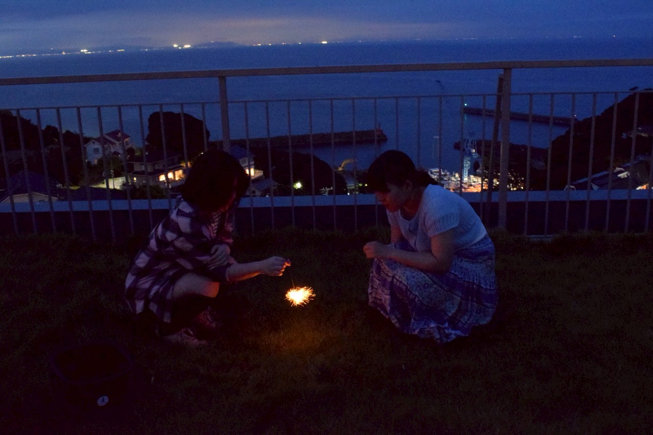 【夏限定】ルーフトップで手持ち花火