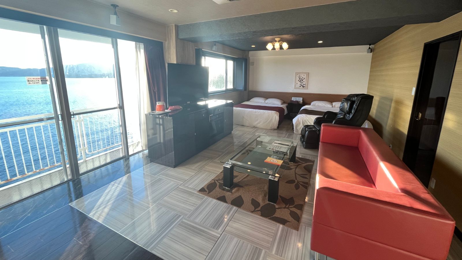 【ロイヤルスイート】広々とした空間で、至福のひとときを。