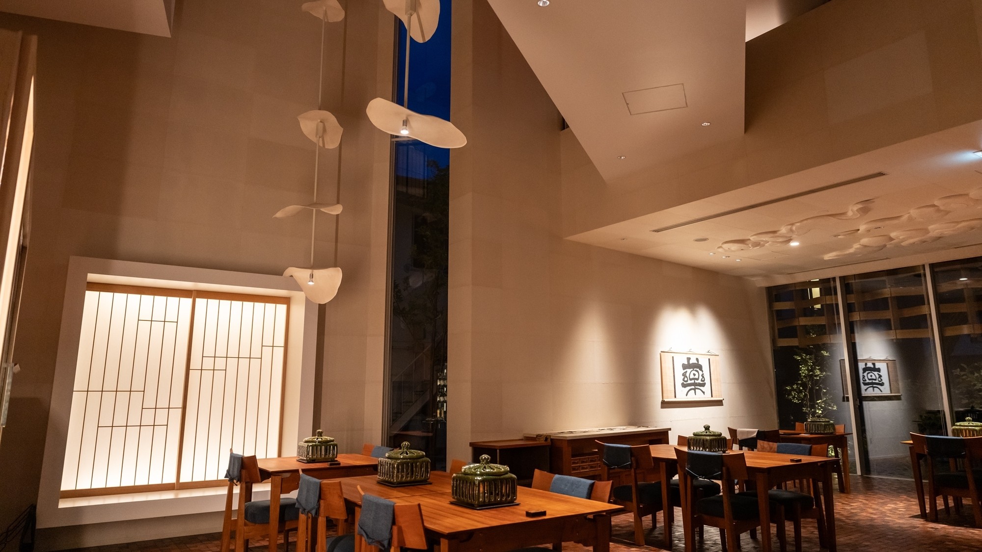 【レストラン】ここでしか体験できないひとときを、存分にご堪能ください。