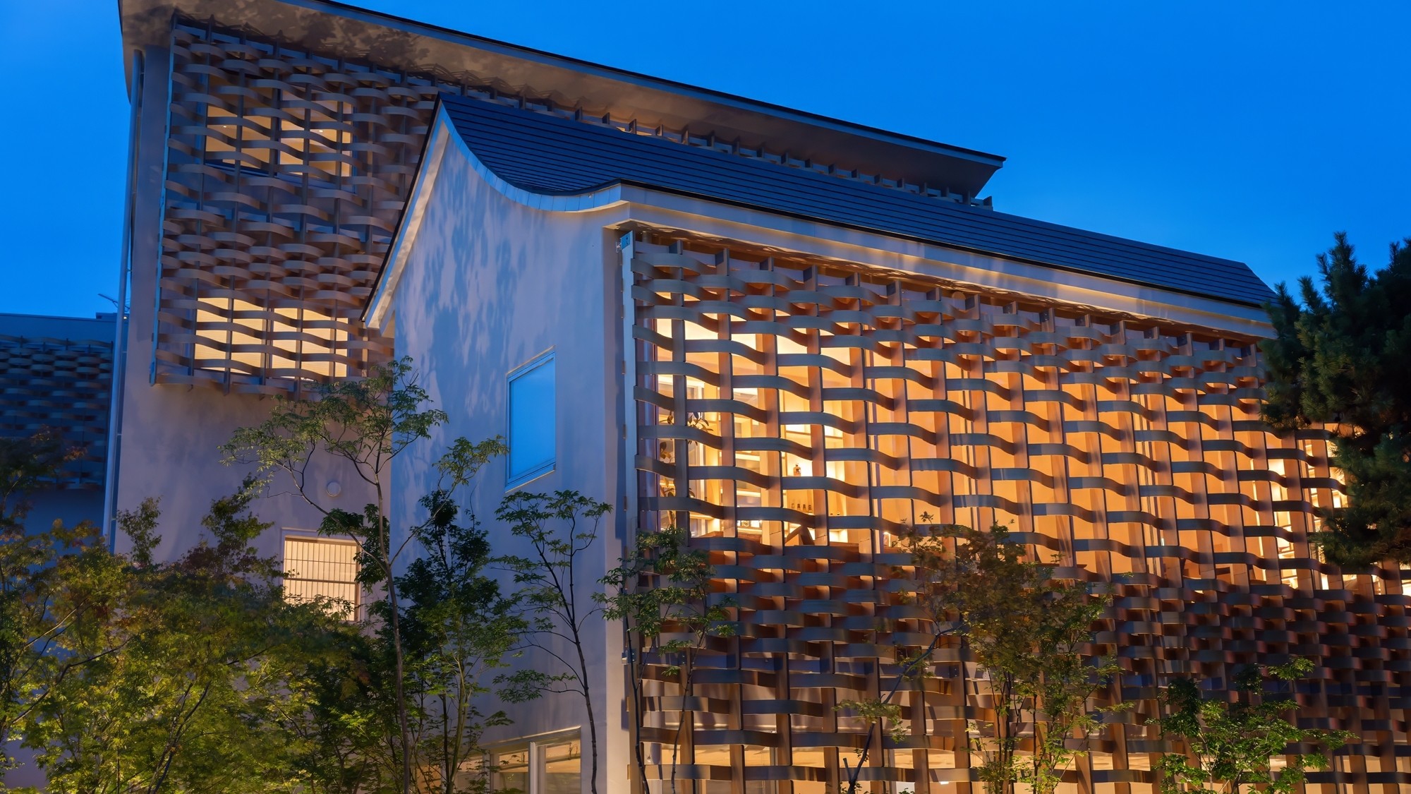 【外観】出雲縁結び空港よりお車で約30分。駐車場は9台ご用意しております。