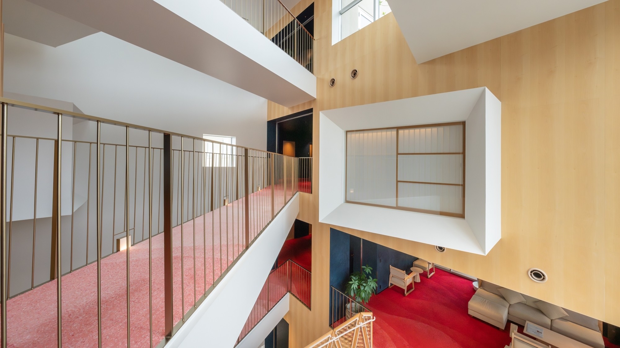 【内観】純粋無垢な遊び心が表現された館内をご満喫ください。