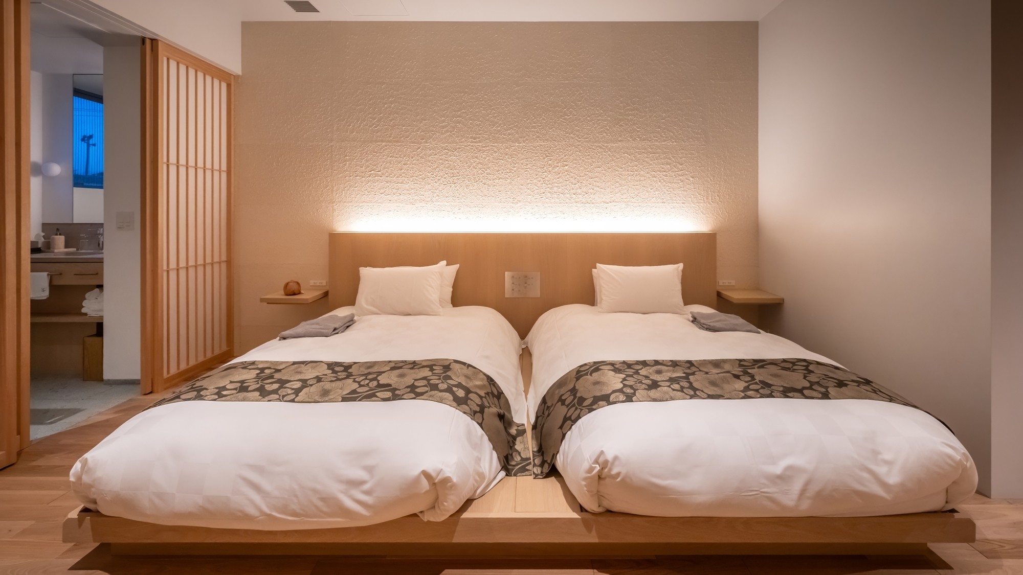 【スタンダードルーム】42.89～46.47平米　最大2名様までご宿泊いただけるゆったりとした空間。