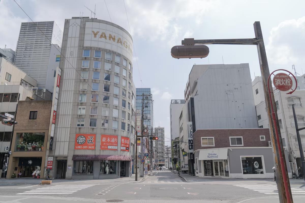 ホステル周辺並木通り