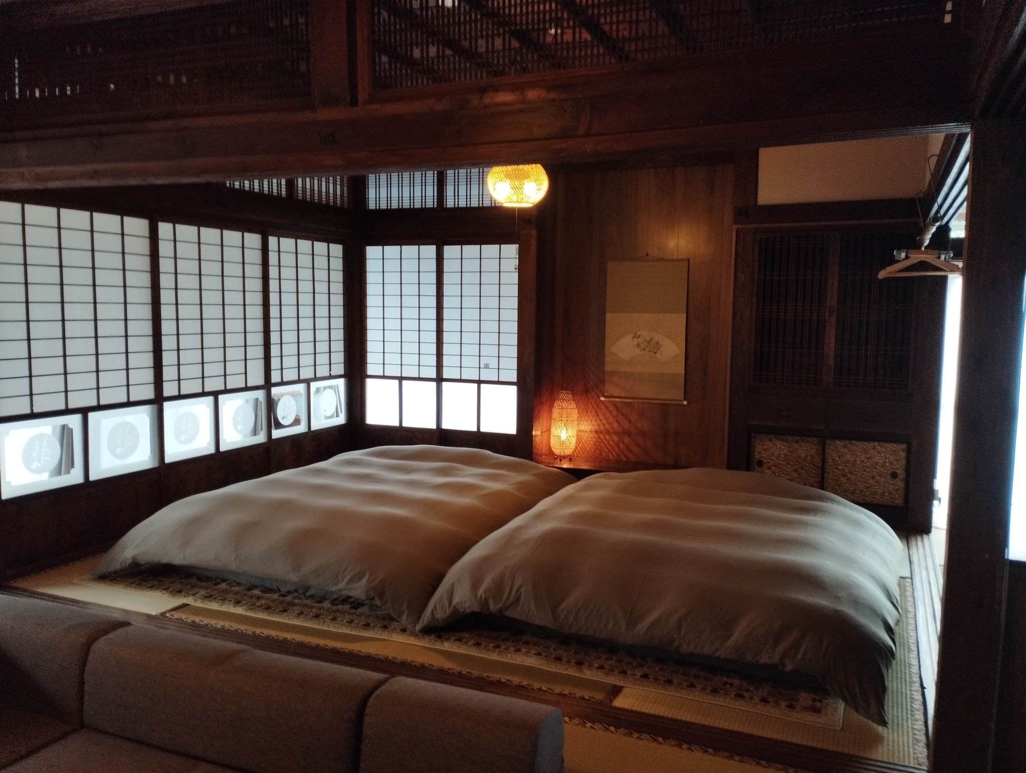 【1棟貸し】【セルフチェックイン】築100年 水源と自然豊かな湧水町で郷愁に包まれる古民家ステイ♪