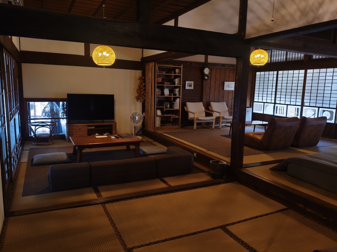 【1棟貸し】【セルフチェックイン】築100年 水源と自然豊かな湧水町で郷愁に包まれる古民家ステイ♪