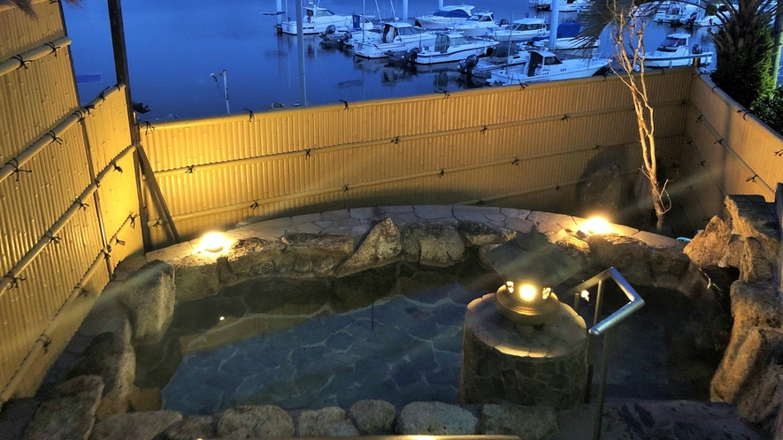 温泉でゆったり気ままにのんびりと　【朝食付きプラン】