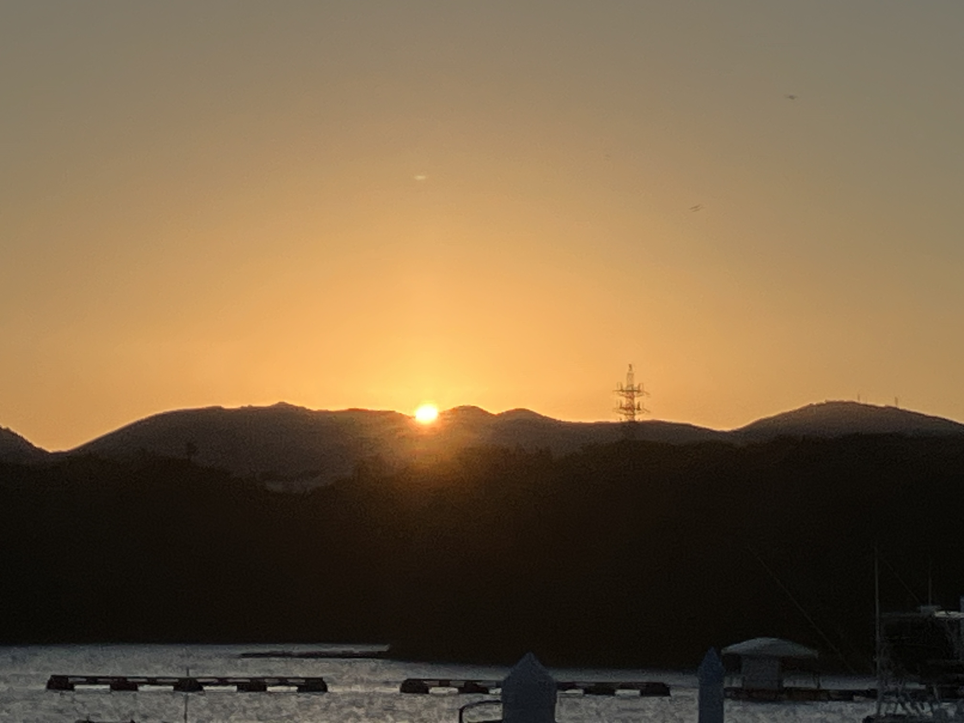 2026年初日の出（当館玄関から撮影）