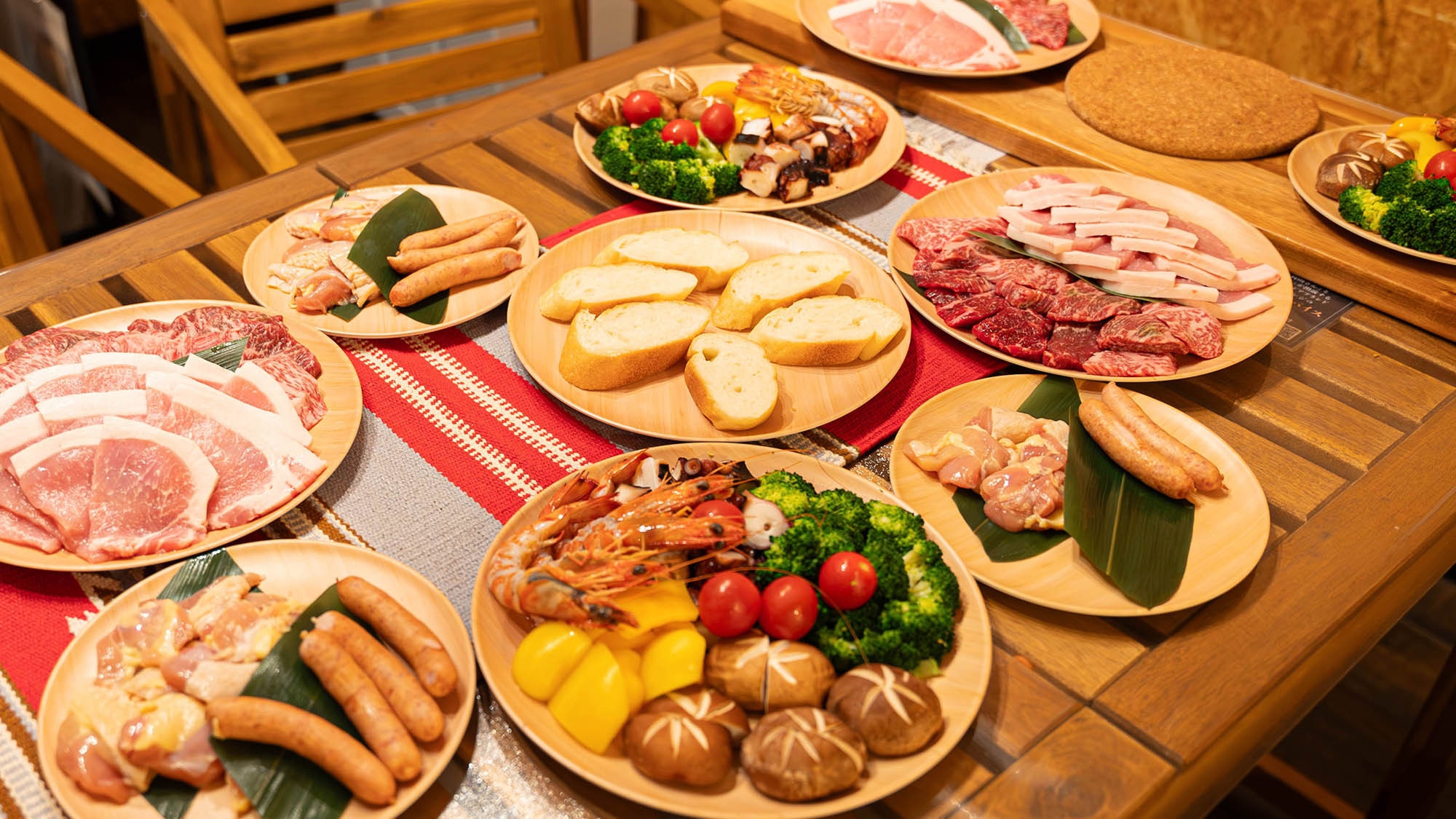 【BBQ夕食・洋朝食】地元食材をメインとしたグランピングBBQに舌鼓！セルフでのんびりモーニング