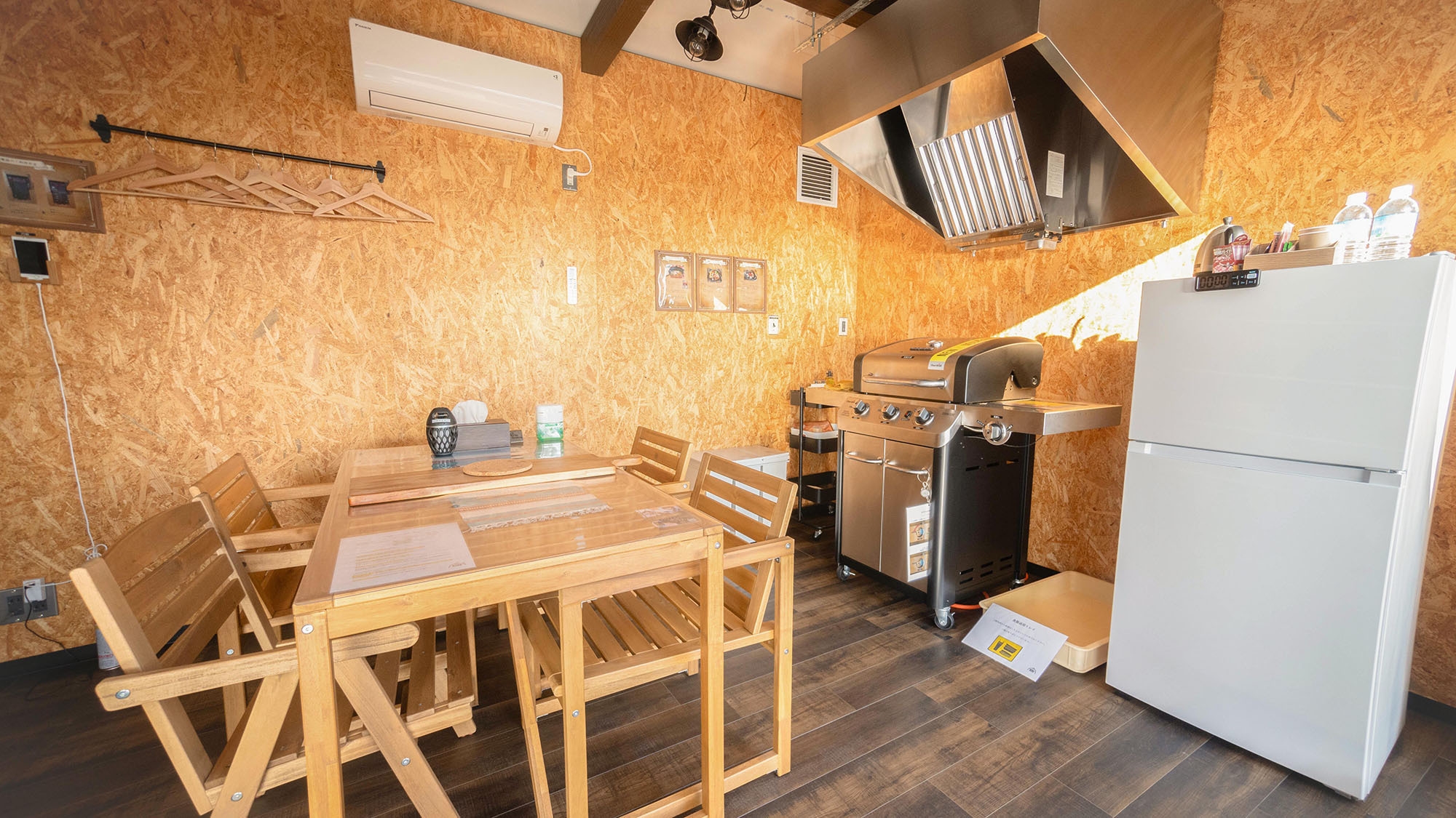 【レギュラーBBQ夕食・洋朝食】地元食材をメインとしたグランピングBBQに舌鼓！セルフモーニング