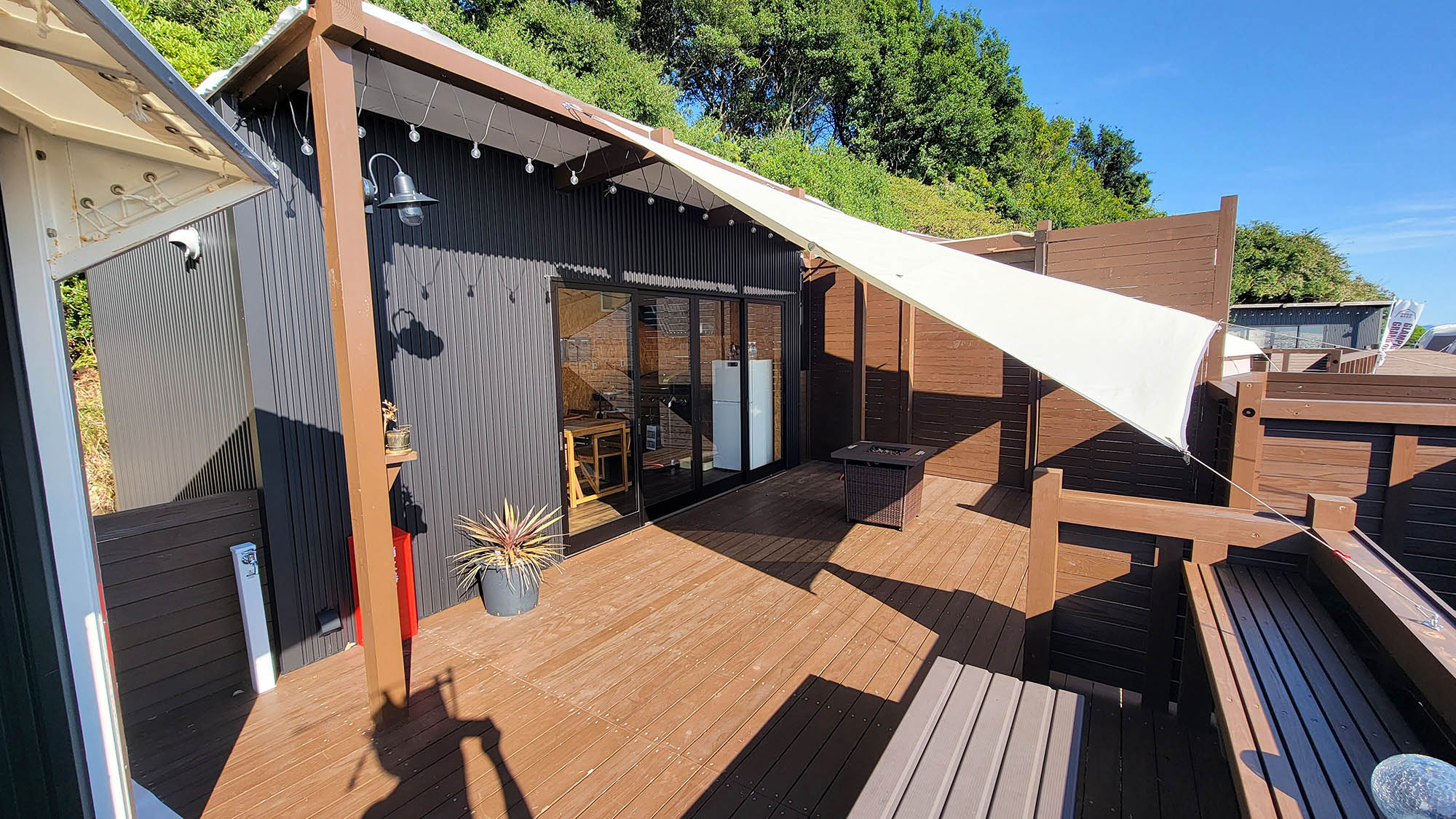 ・【Aサイト】開放的な空間で自然の風を感じながらお過ごしください