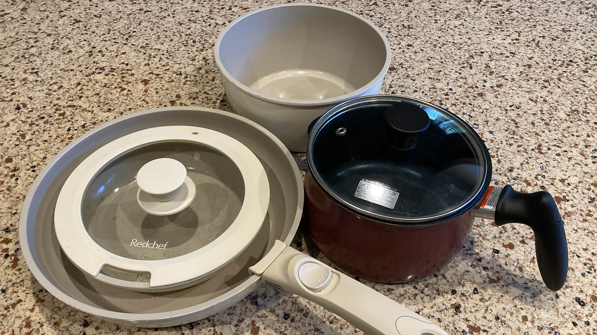 ・【チモシー／キッチン】鍋やフライパンをご用意していますので、作れる料理の種類の幅が広がります