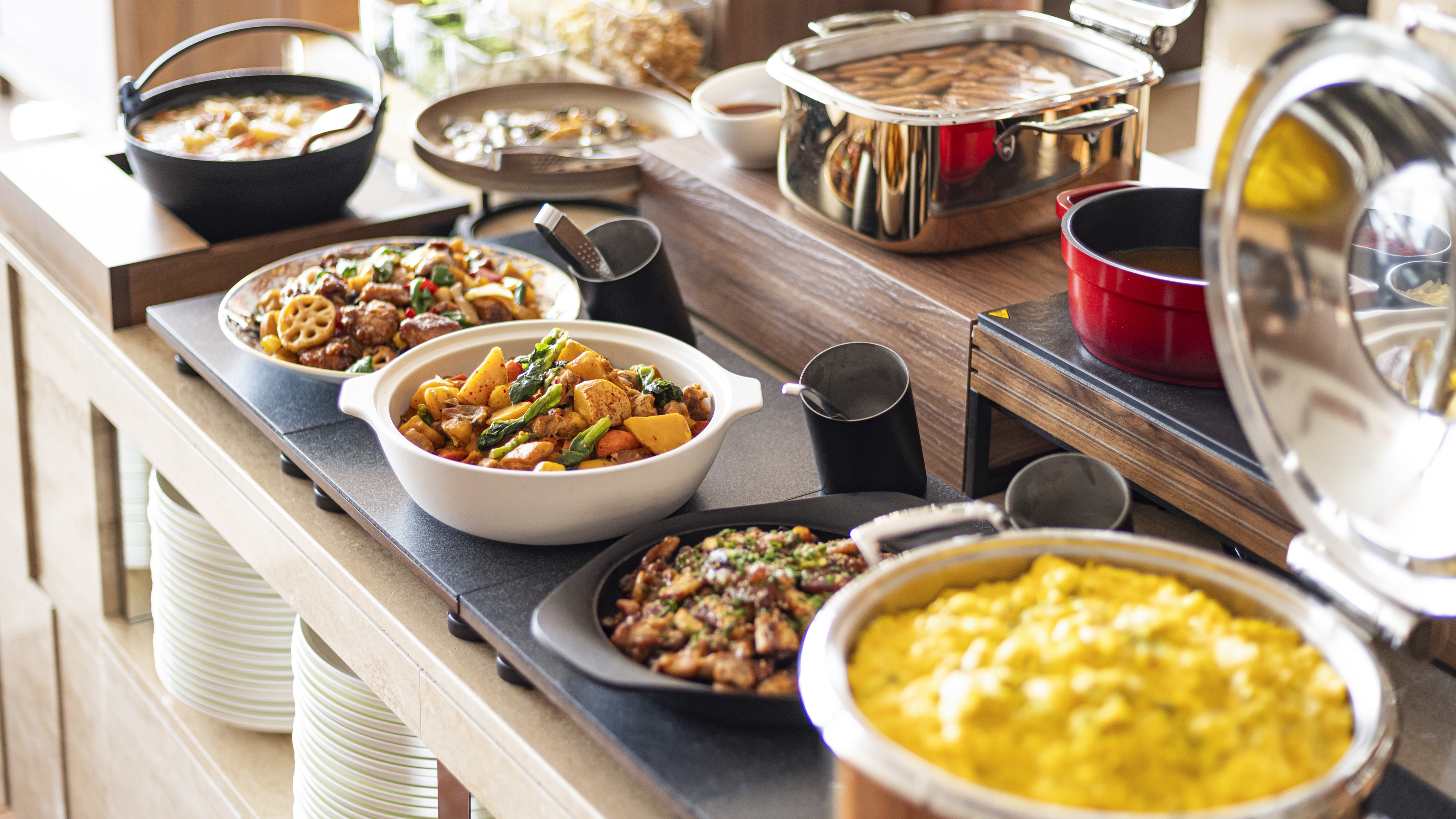 朝食ビュッフェ