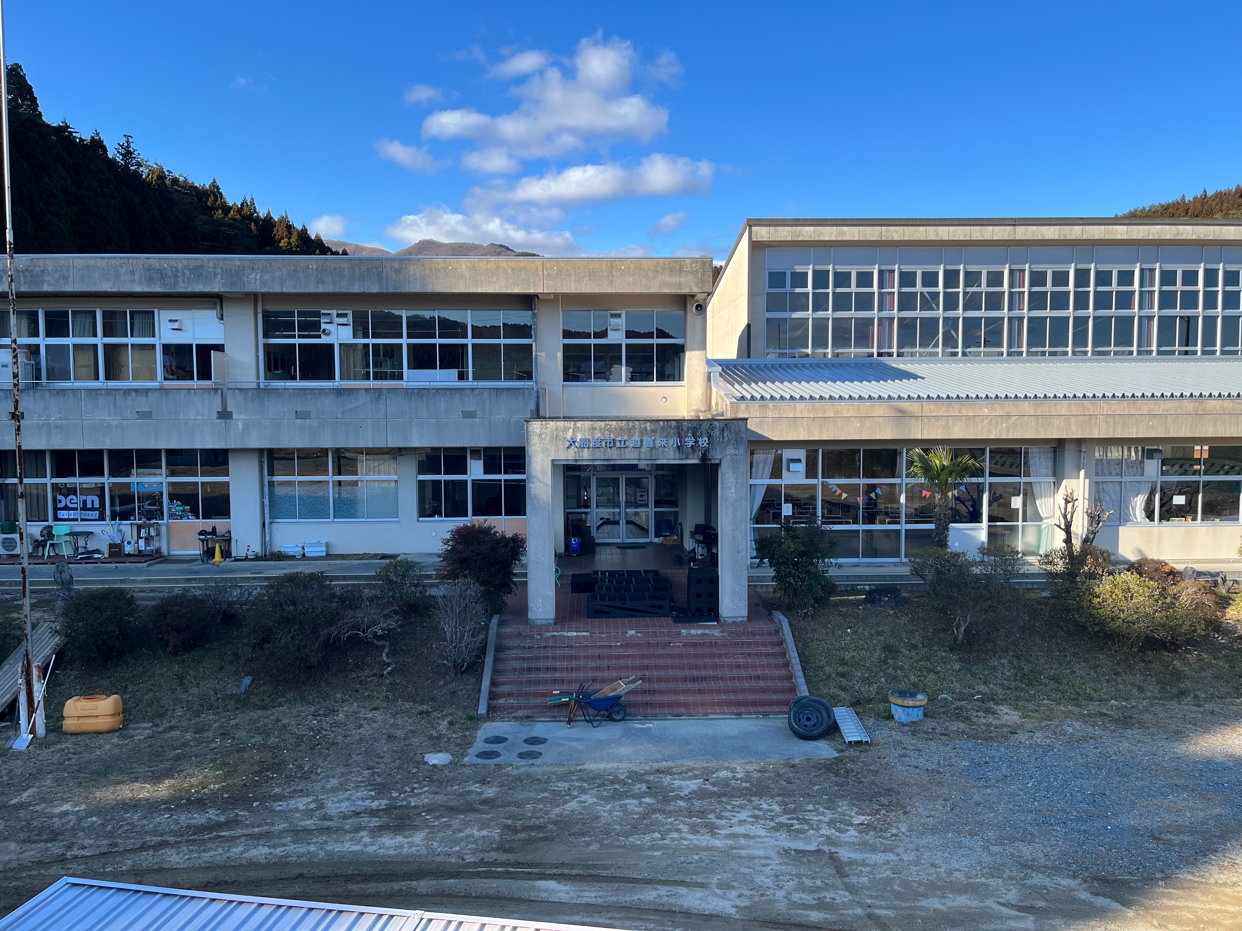 元小学校をリノベした宿泊施設となります。 