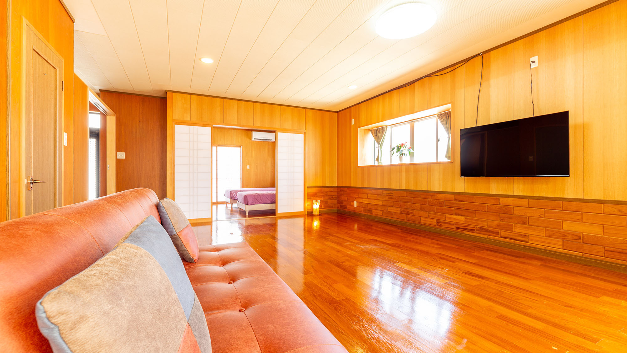 【4名以上限定プラン・レイトチェックアウト11時まで】３LDK超広々117平米（一軒家の2階を貸切）