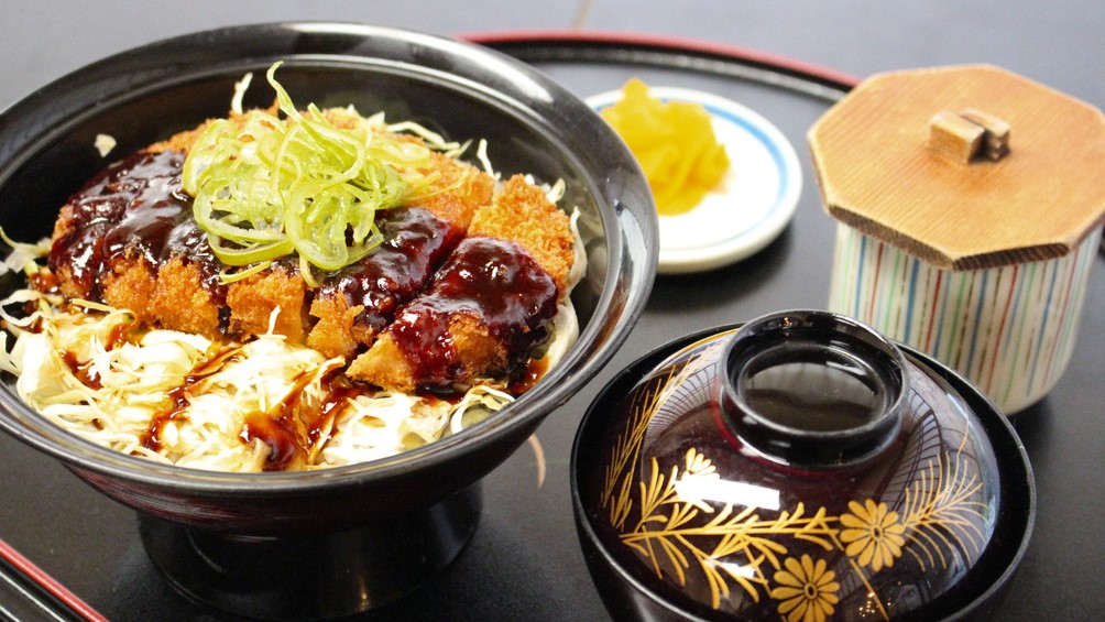 割烹『ちぐさ』味噌カツ丼