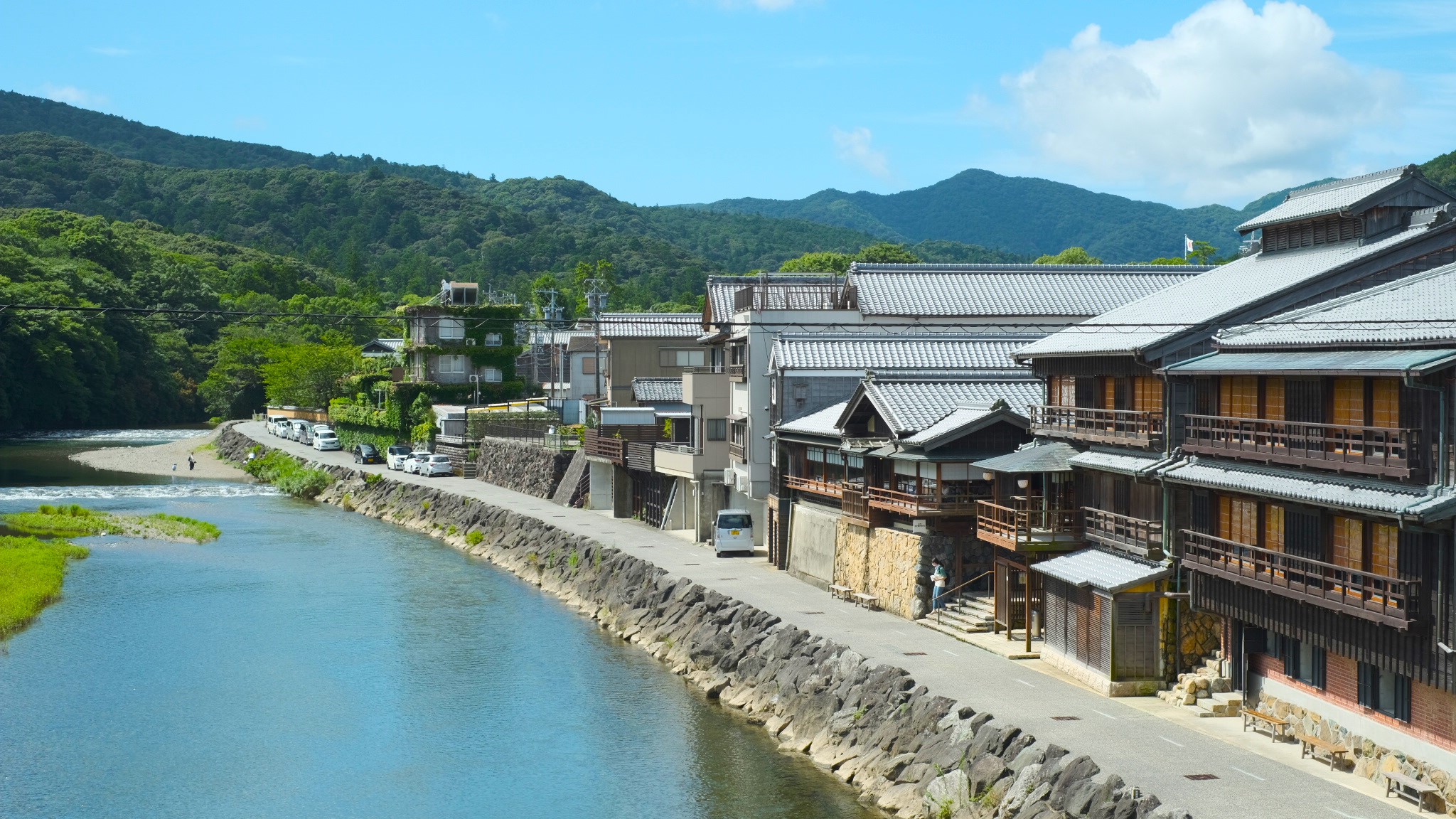 おかげ横丁と五十鈴川