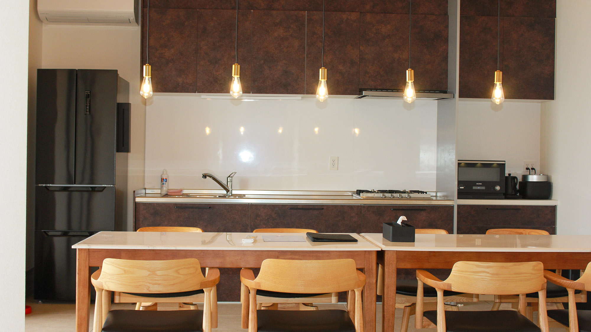 ・【B棟・ヴィラ】料理好き必見！本格的なキッチンを完備