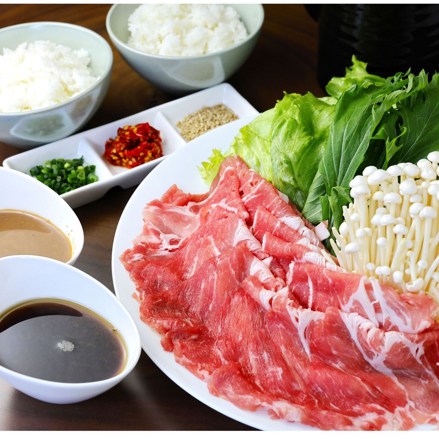 【2食付き】夕食は嬉しい「かみふらのポークしゃぶしゃぶセット」＜朝食付＞