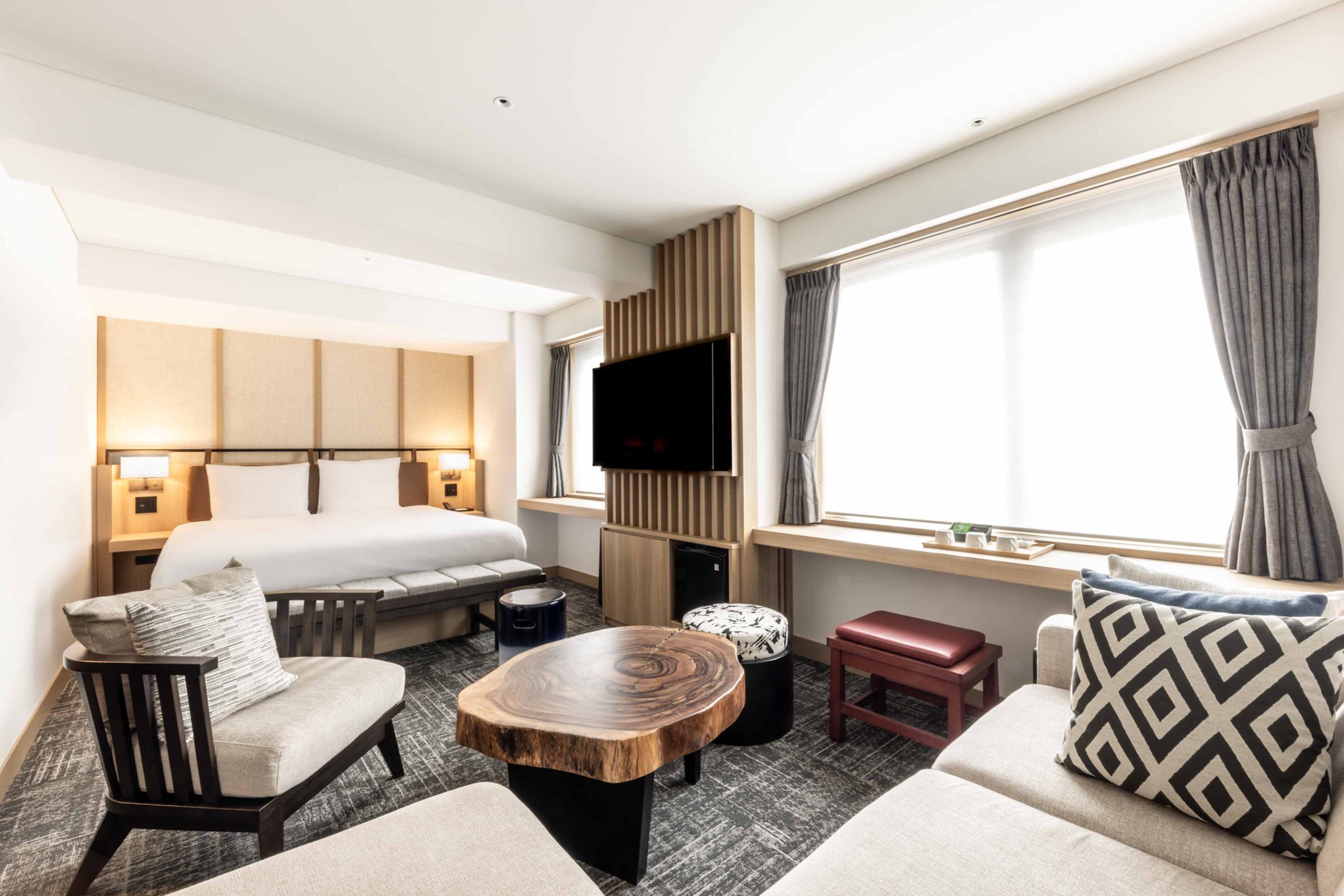 Family room bed - wide shot