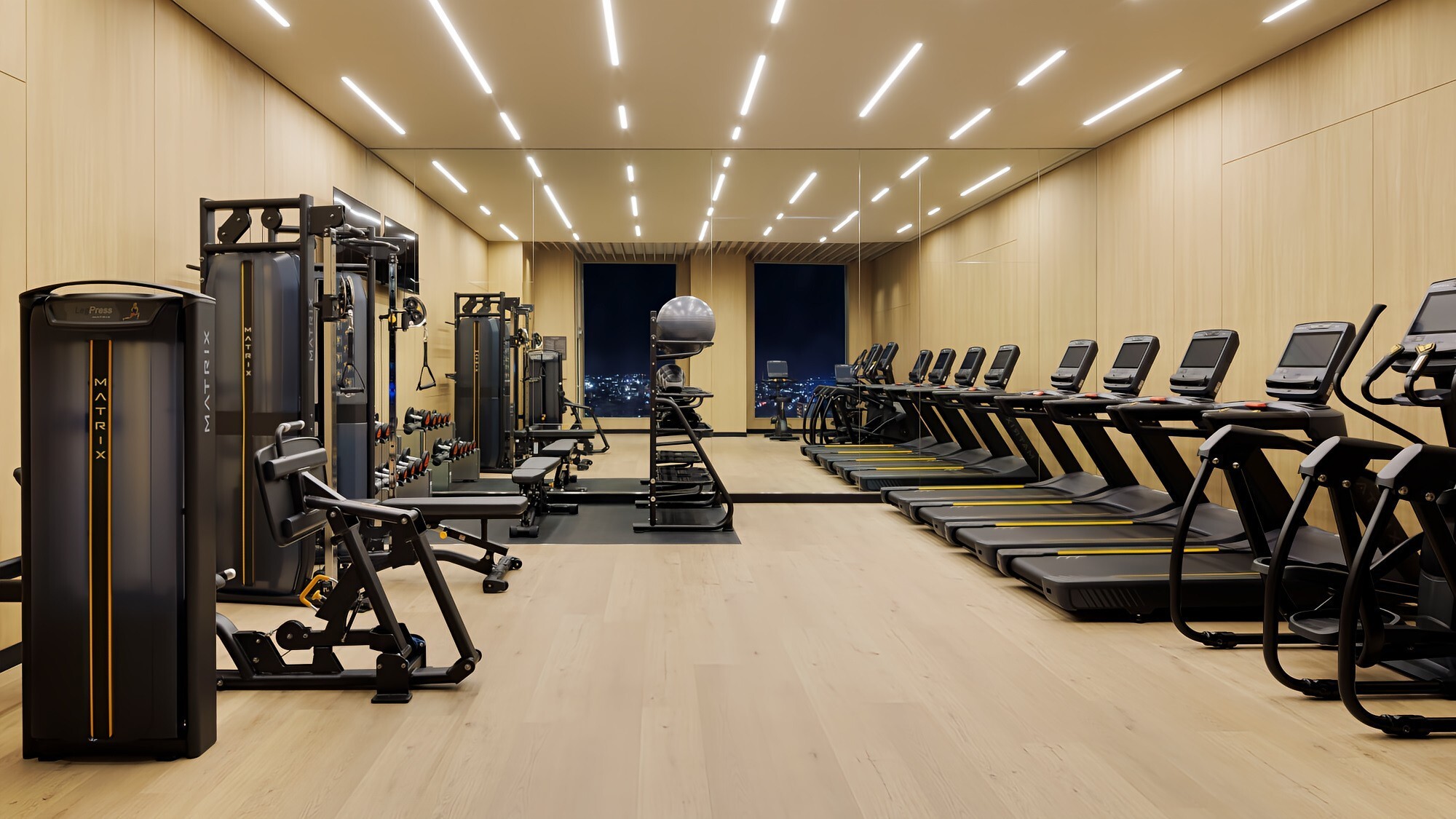 ■Fitness Center／お好きなときにリフレッシュ！　※ウェア、シューズ等のレンタル無し