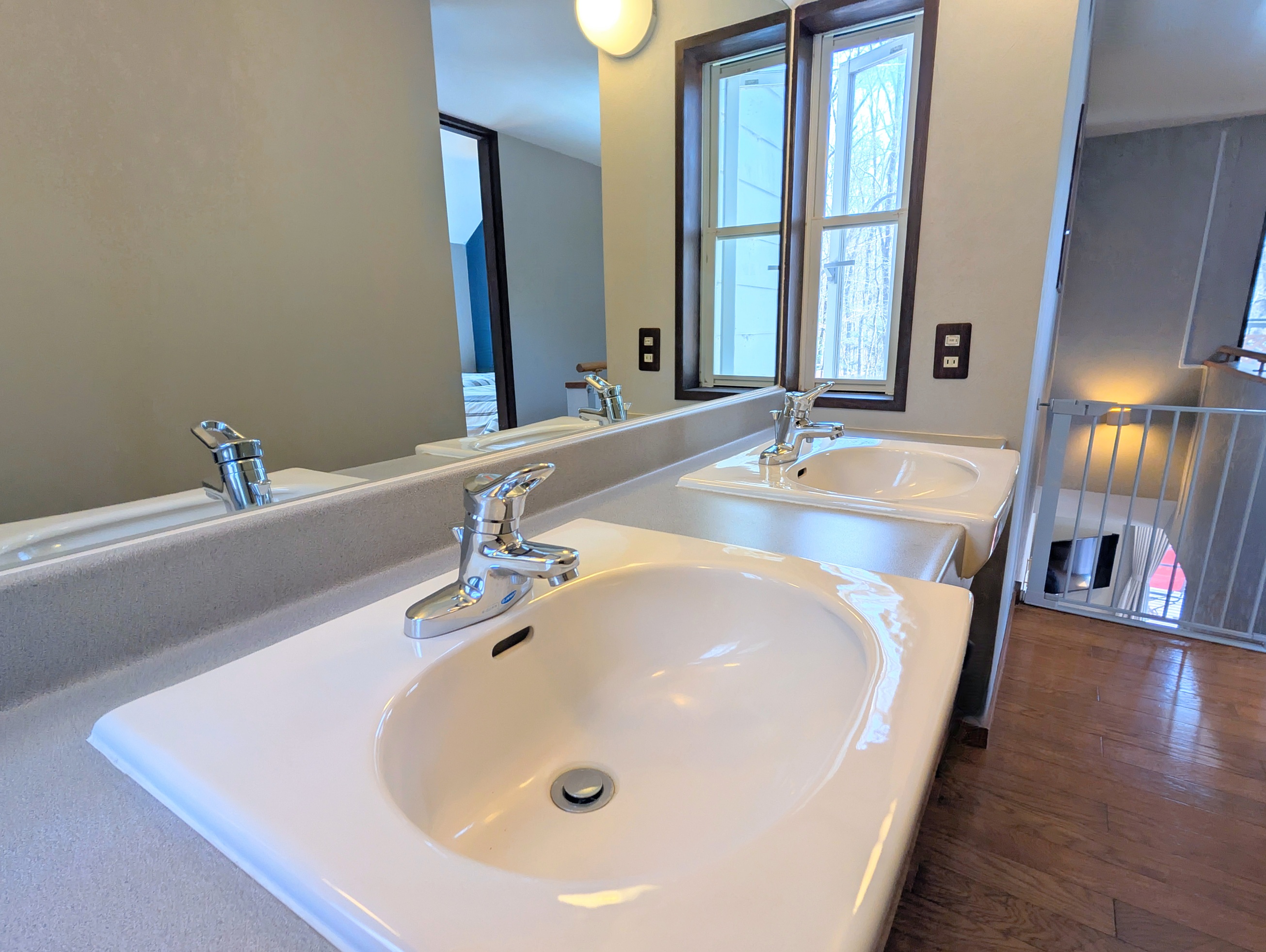 2階にも洗面所があります。