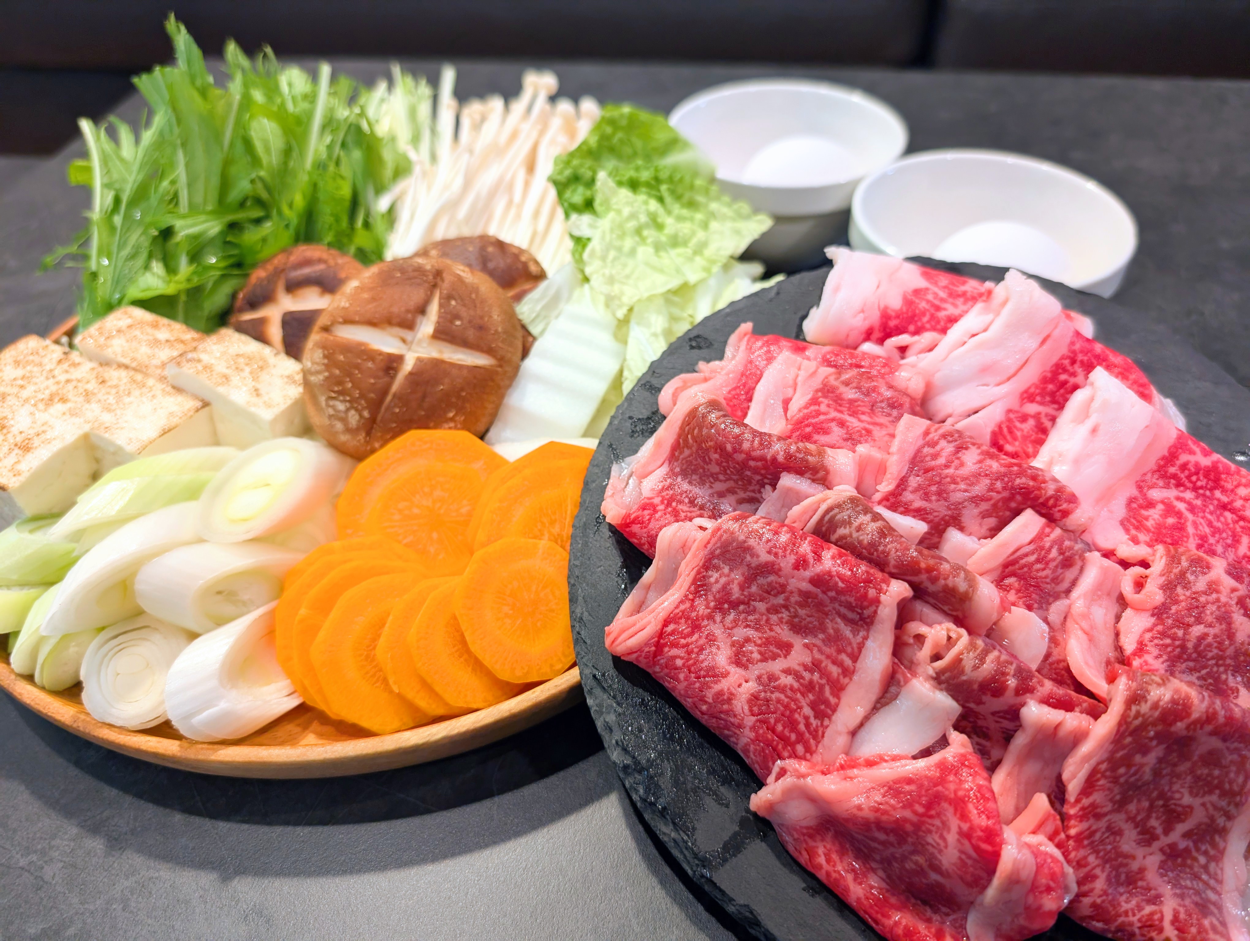 夕食のすき焼き（オールインクルーシブプランの2泊目）