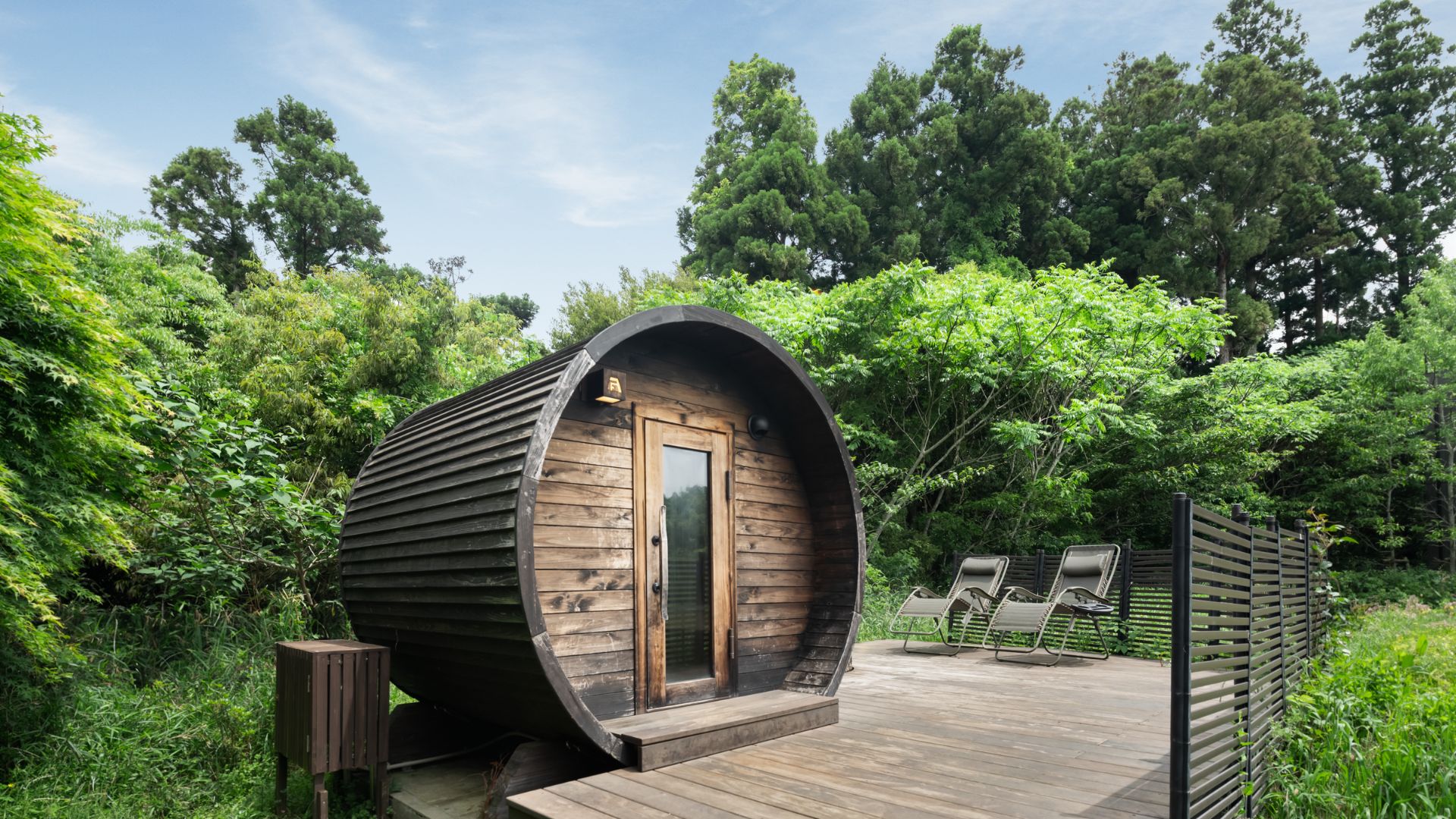 Barrel sauna cottage