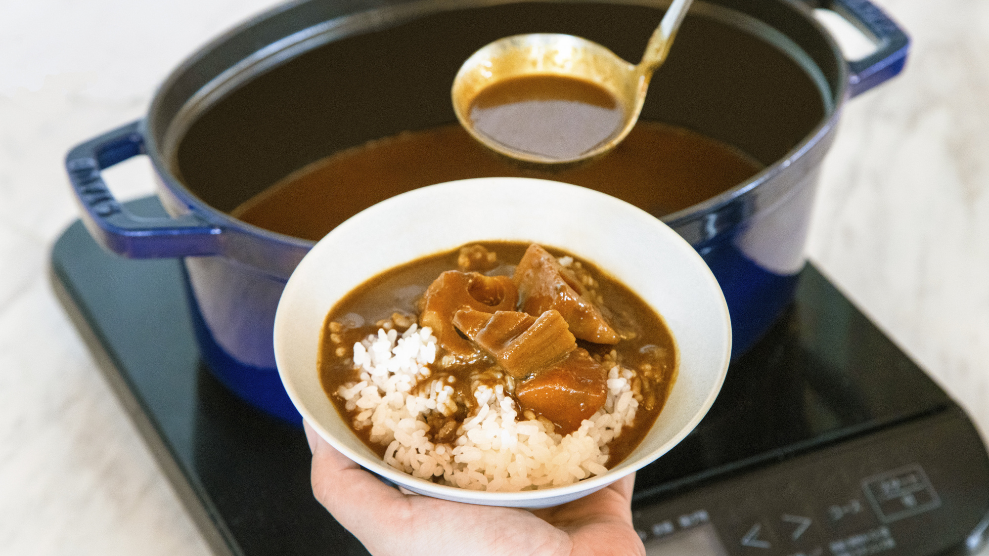 エグゼクティブラウンジ・朝食ビュッフェ（カレーライス）