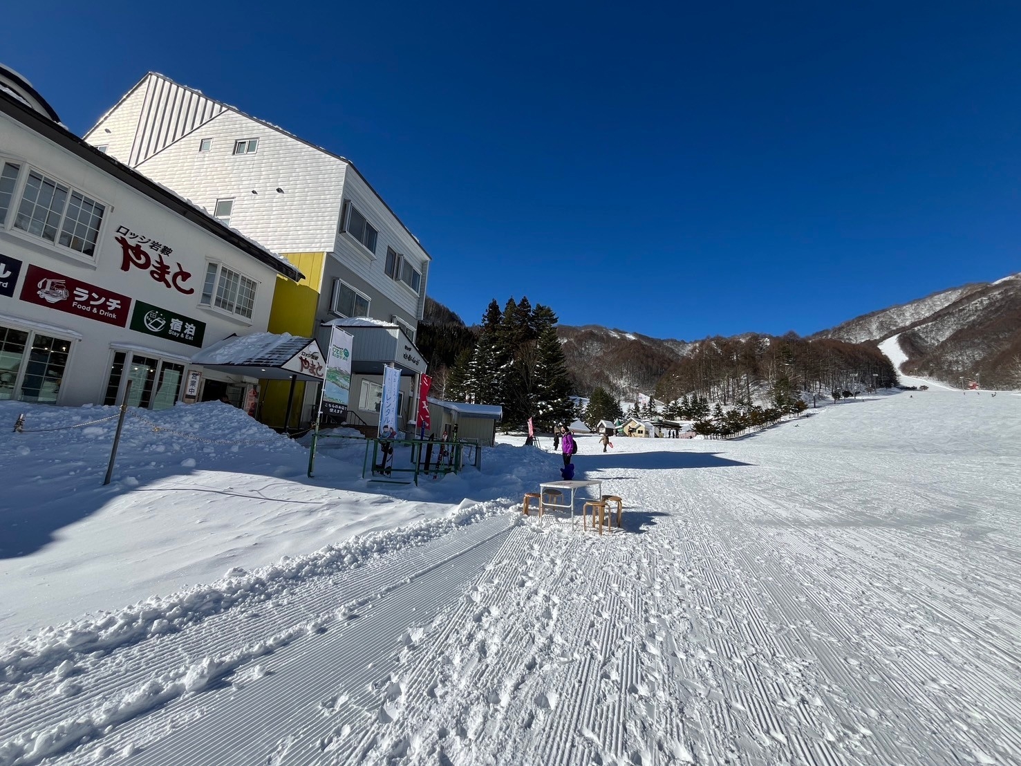 ゲレンデ正面＜素泊＞【リフト券・レンタル割引】夕食オーダー出来ます★午前11時からお部屋の利用OK！
