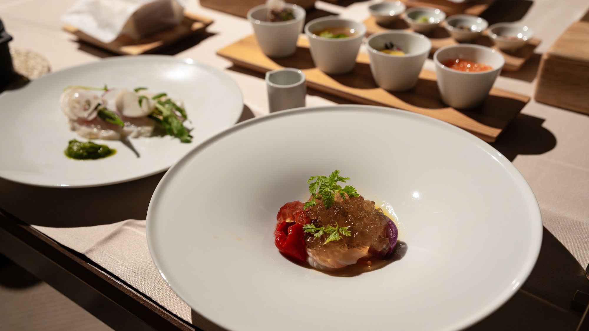 【開業2周年記念】期間限定メイン料理がアップグレード！絶品フレンチを部屋食で堪能（2食付）