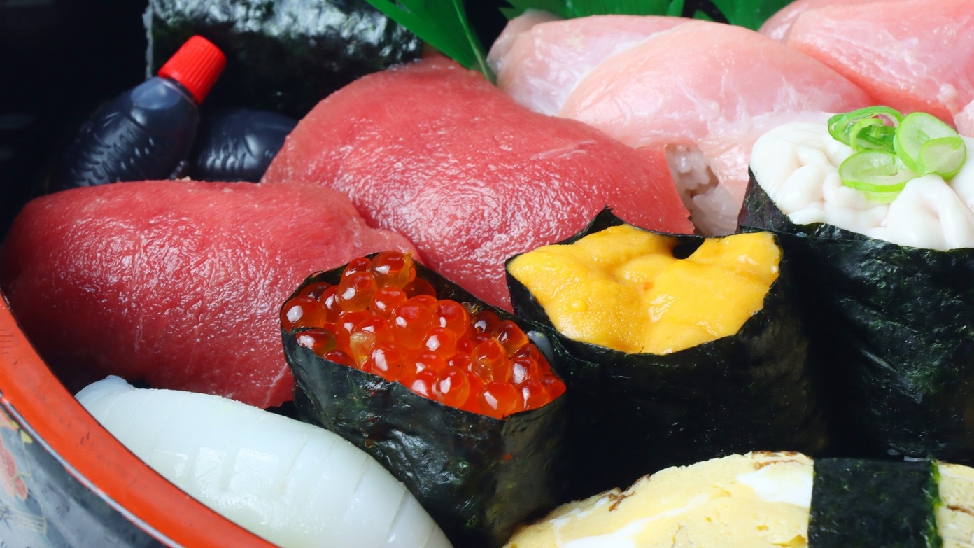 【2食付/お寿司】能登近海の新鮮なお寿司とオードブル付+朝食お弁当＜オンラインカード限定＞