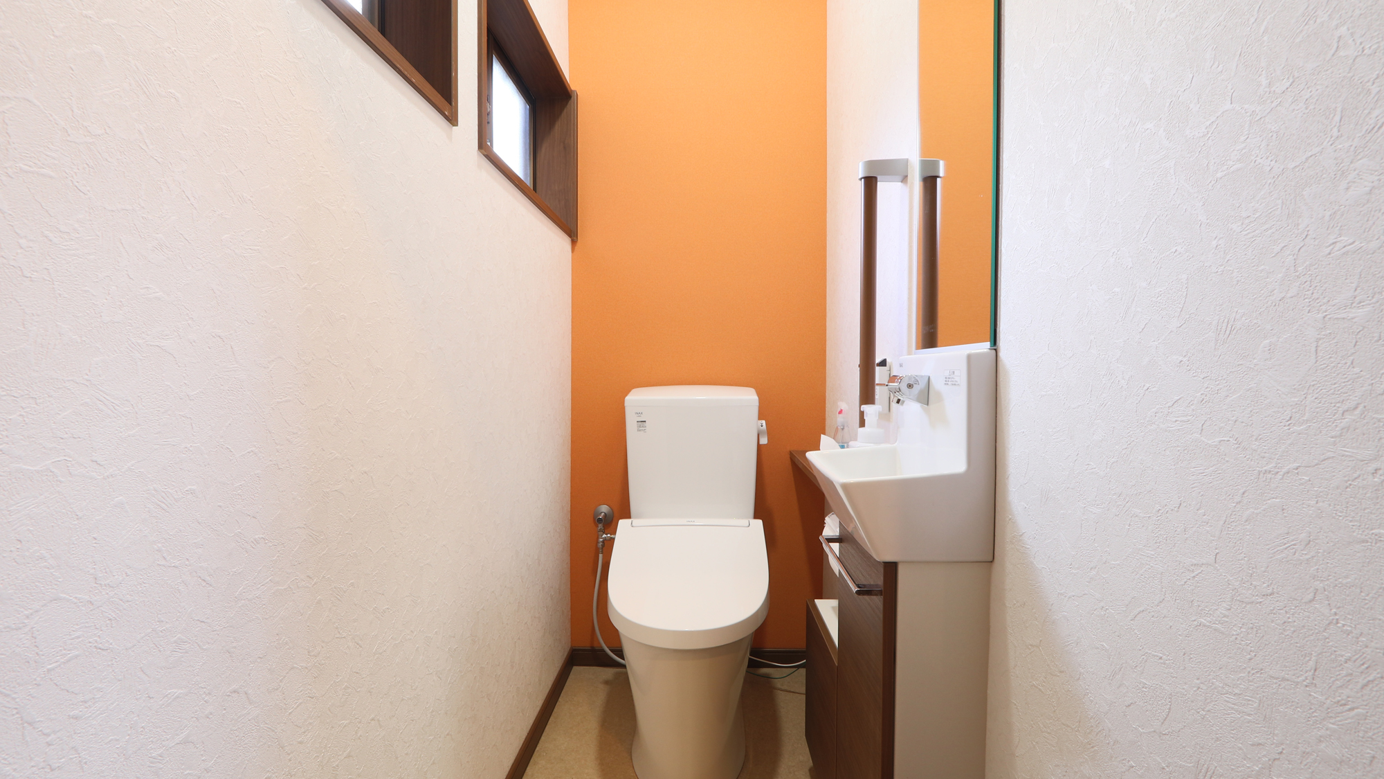 【1階女性用トイレ】