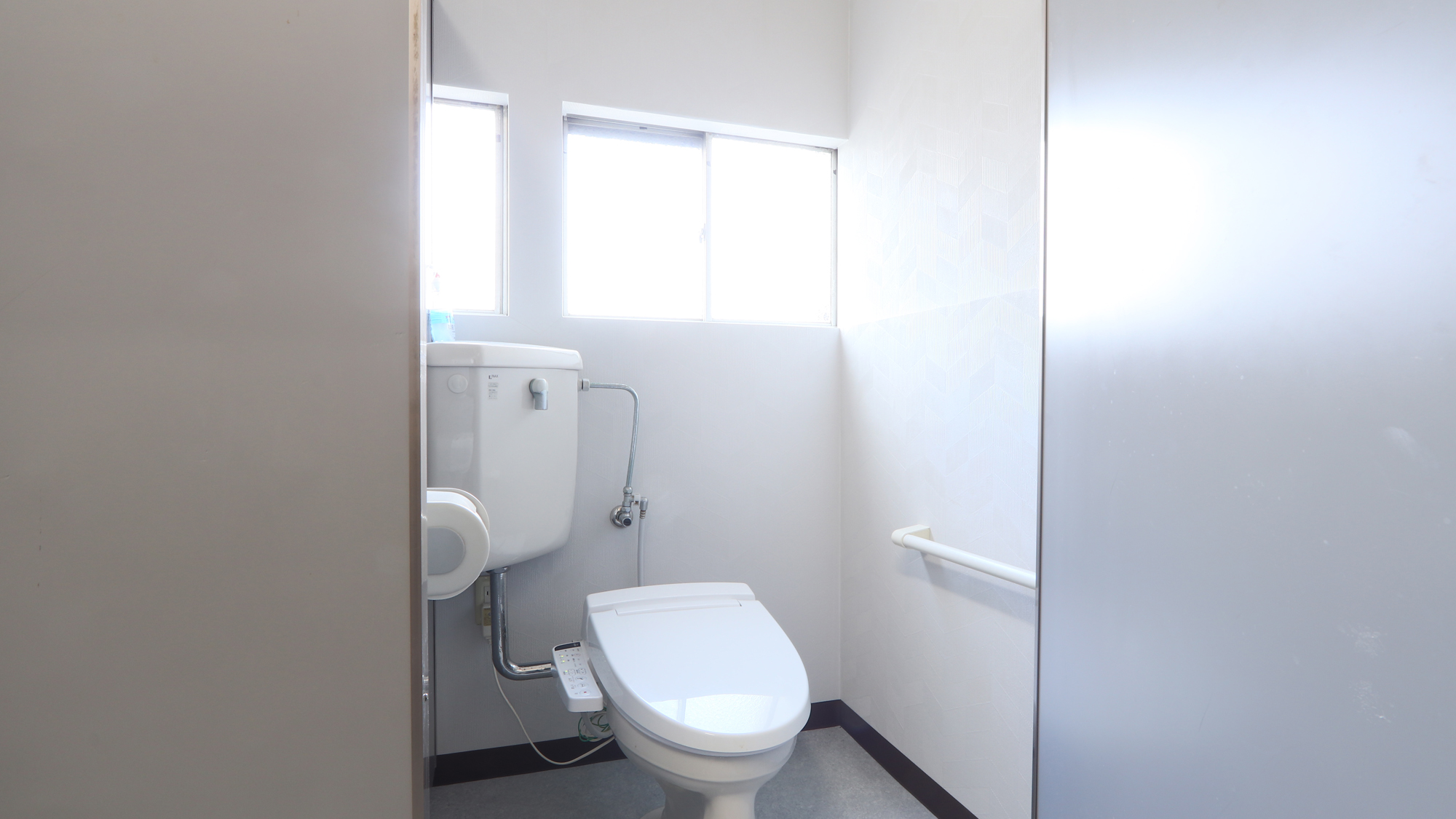 【2階男性用トイレ】