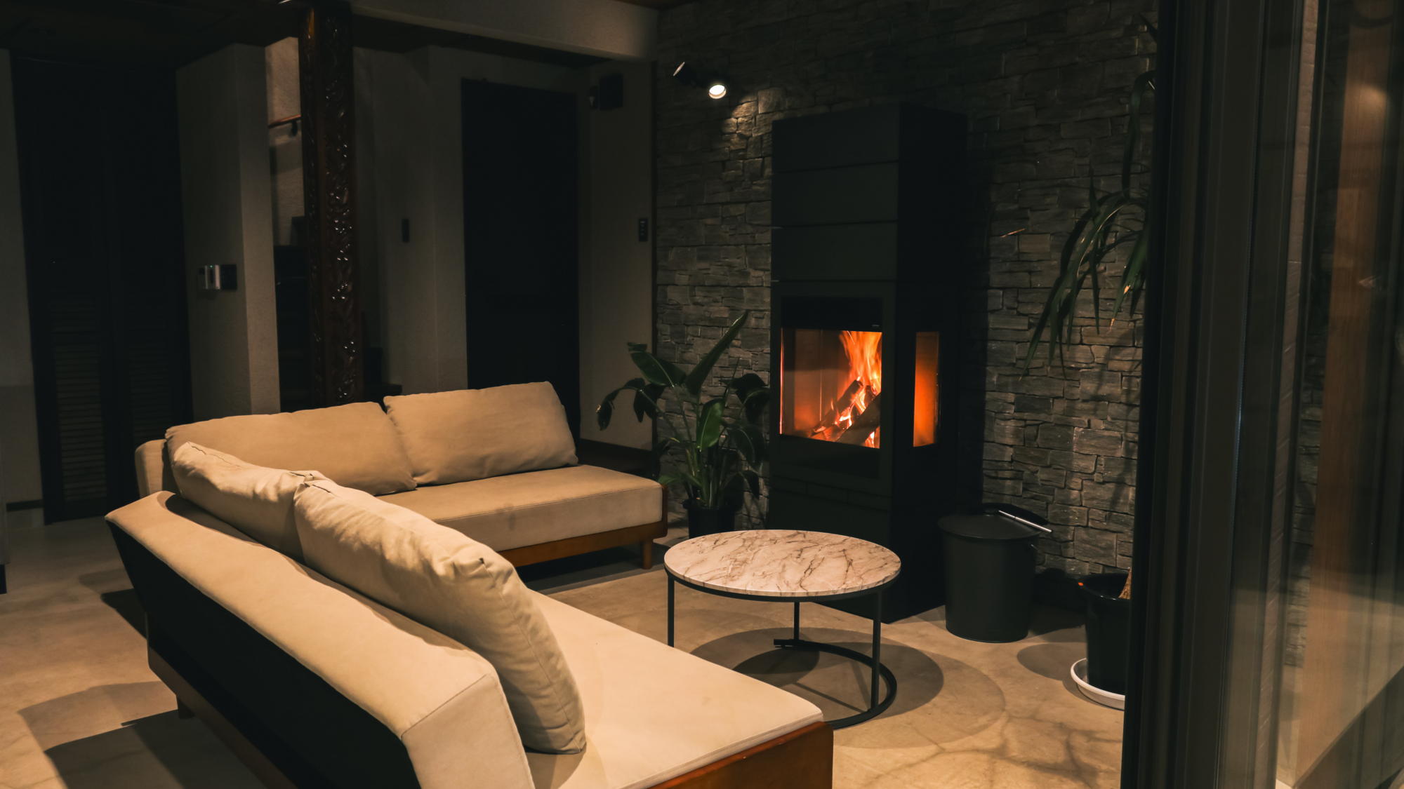 別荘での暮らしのような滞在を満喫しながら、ホテルならではの優雅さも同時にお楽しみください。