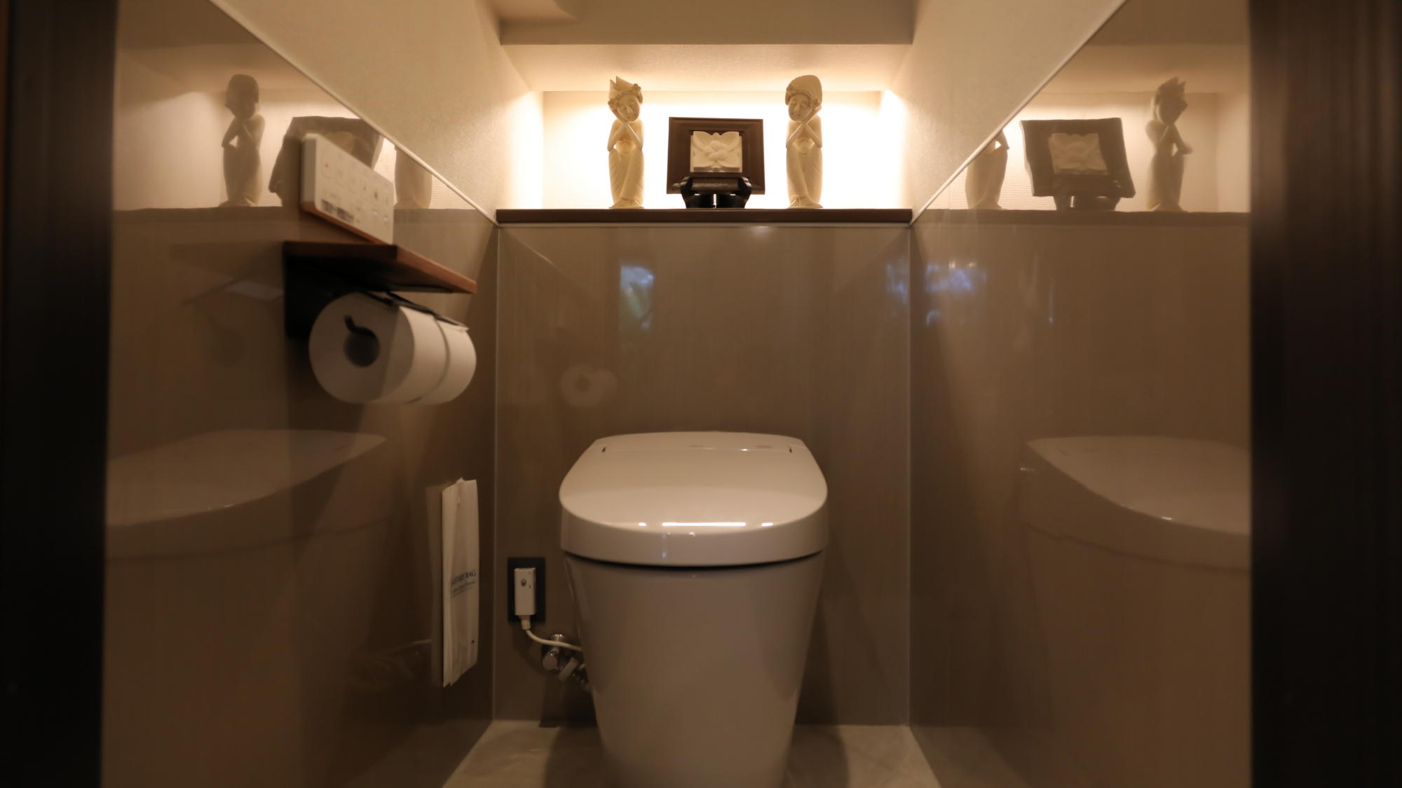 洗浄機付トイレ