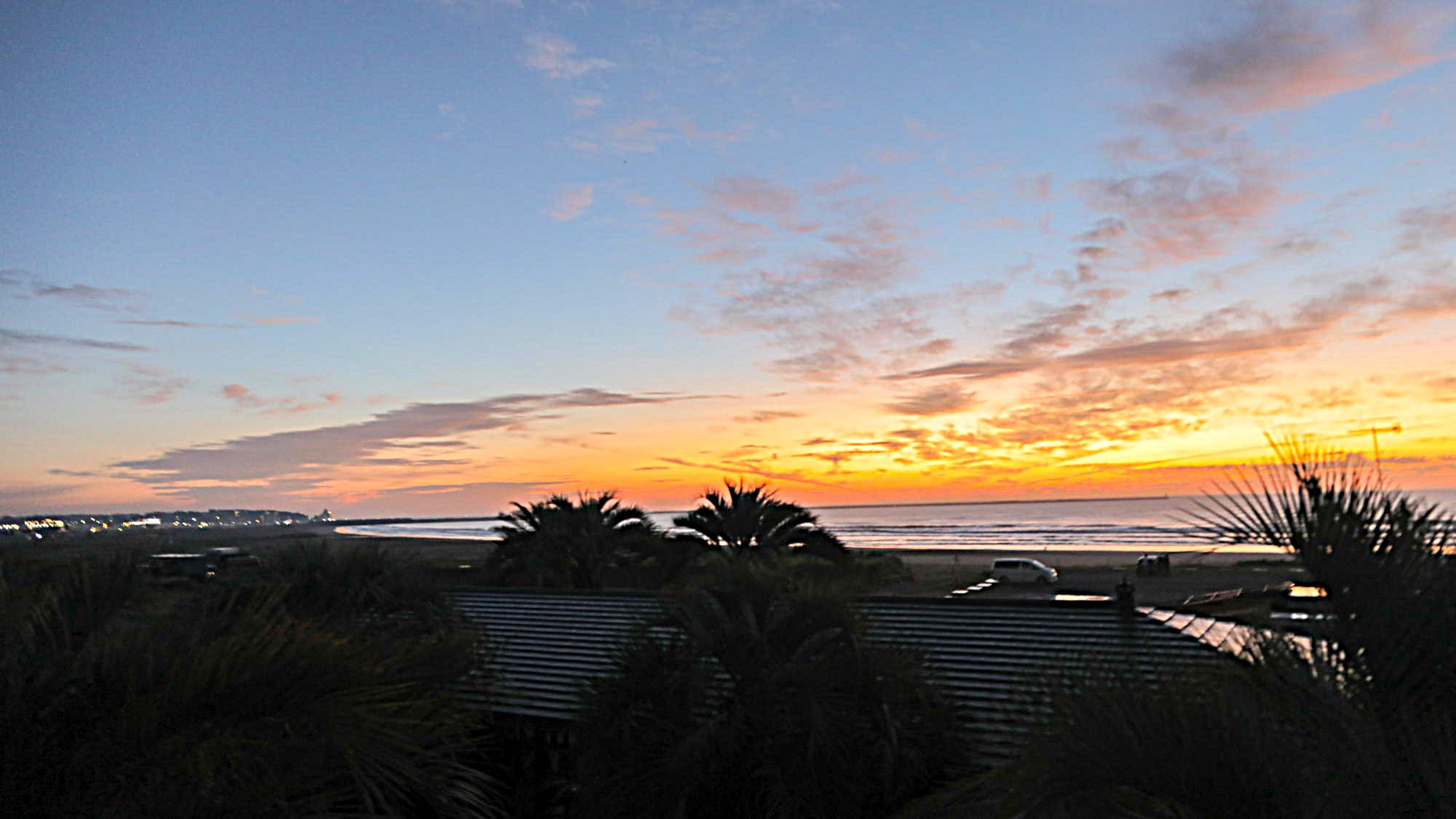 旅先で日の出とともに贅沢な一日の始まりを&hellip;