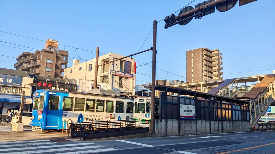 市電・新水前寺駅前から徒歩約5分ほどです。