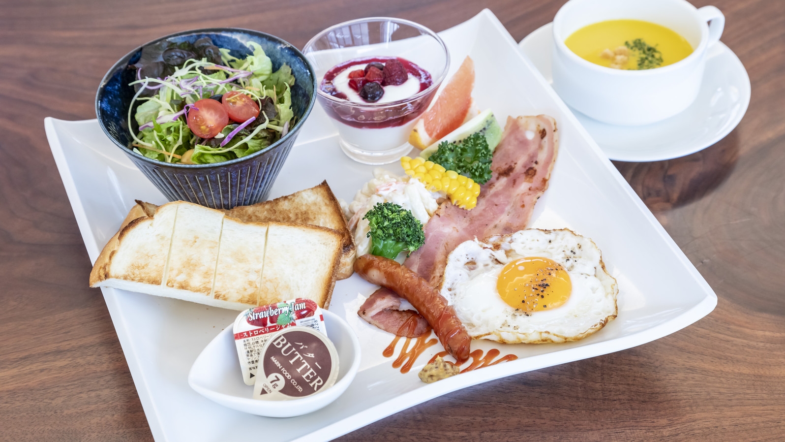 【通常プラン】リニューアルしたお部屋でごゆっくり！洋食・和食選べる無料朝食付き