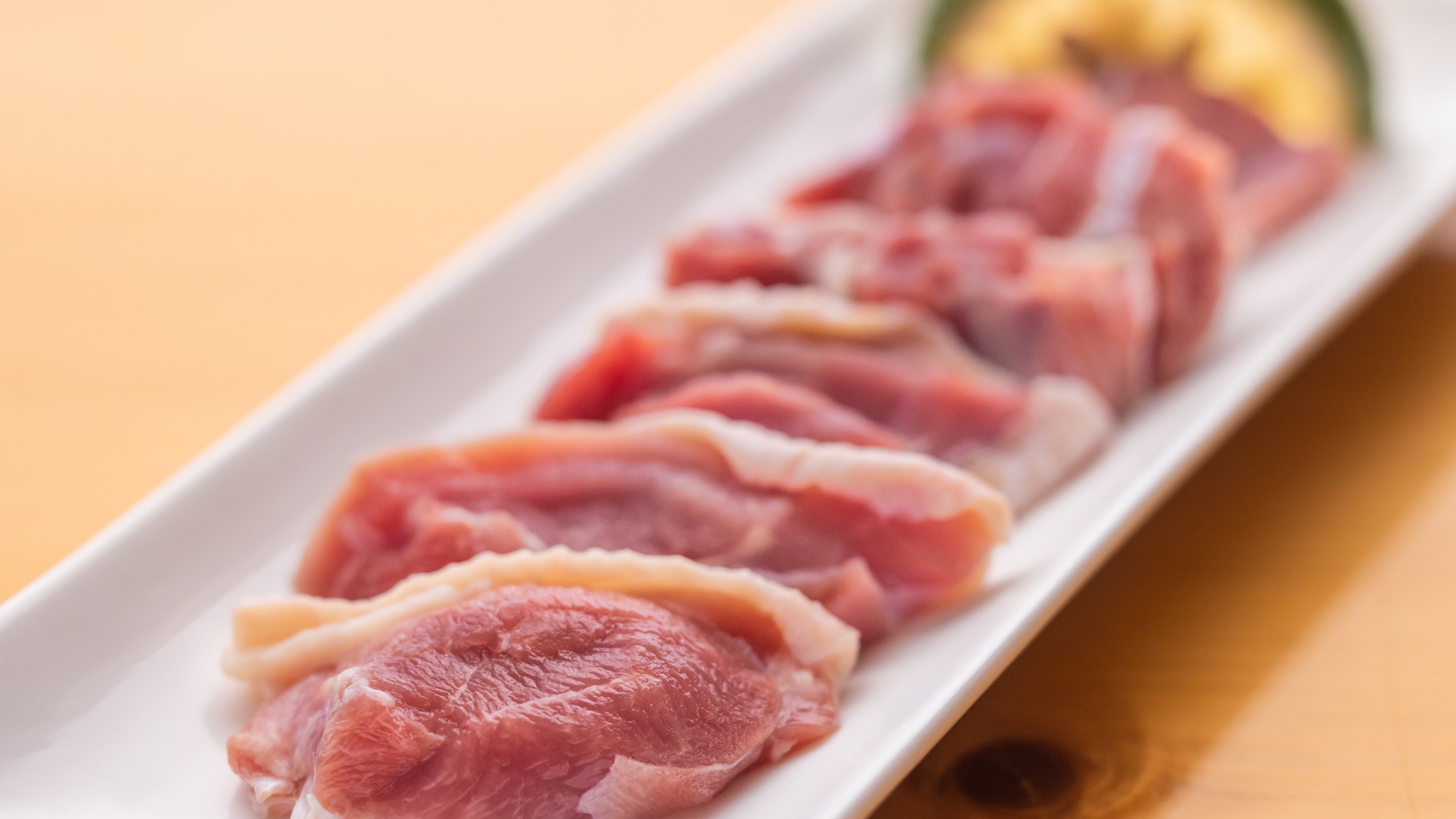 ・【夕食】しゃぶしゃぶや炭火焼き等、お好みの調理方法で新鮮な土佐ジローをご堪能ください