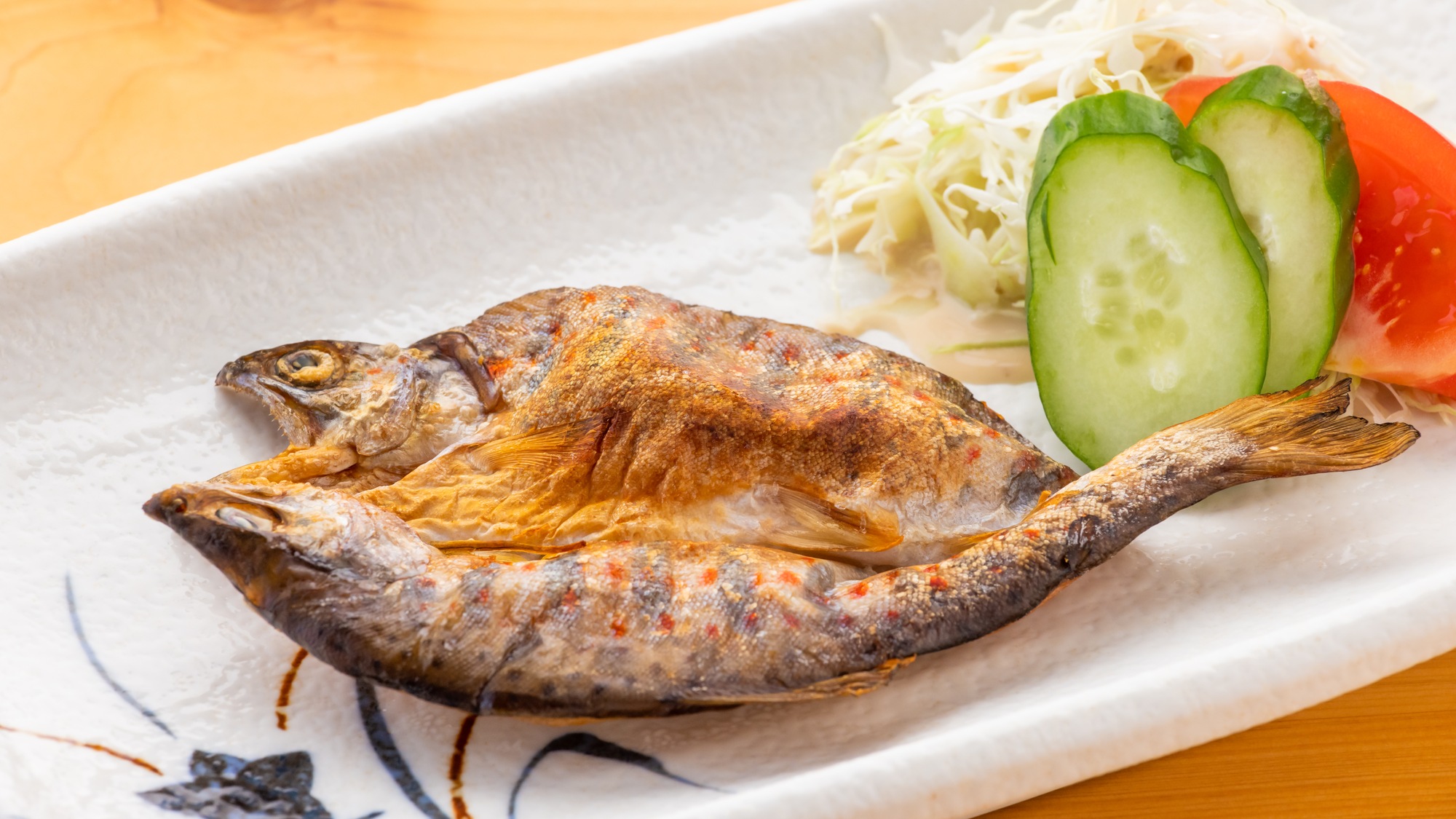 ・【朝食】安芸市・奥山の別役で育ったアマゴの干物。頭から尻尾まで、骨ごとまるごと味わえます