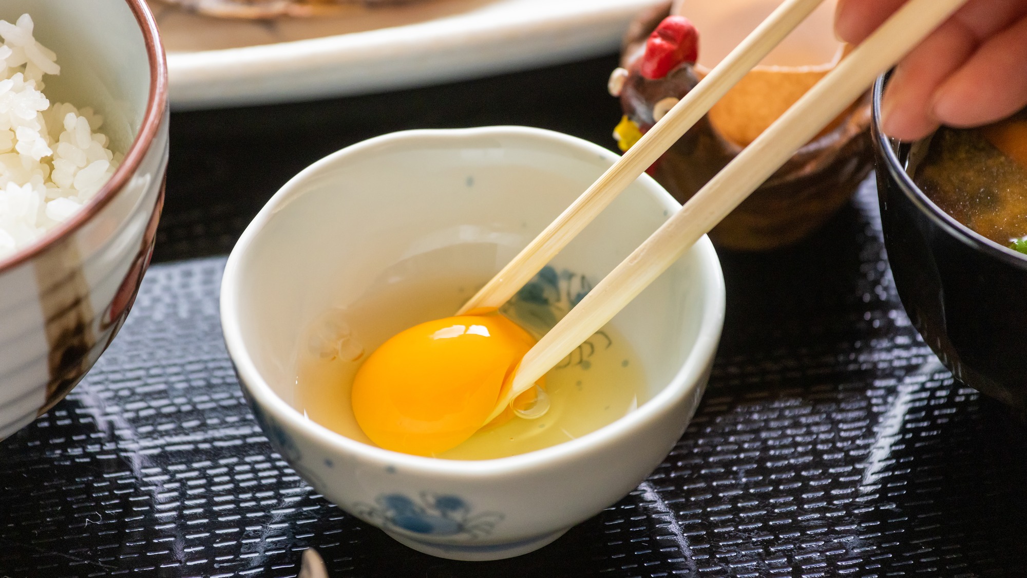 ・【土佐ジローの卵】濃厚でコクのある味わいと、黄身の盛り上がりが特徴です