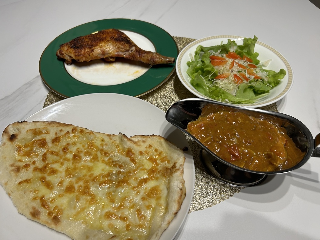 一組限定の宿で自家製ナン食べ放題・タンドリーチキン＆インド風カレーコース焼き立てワッフル付ワンコOK