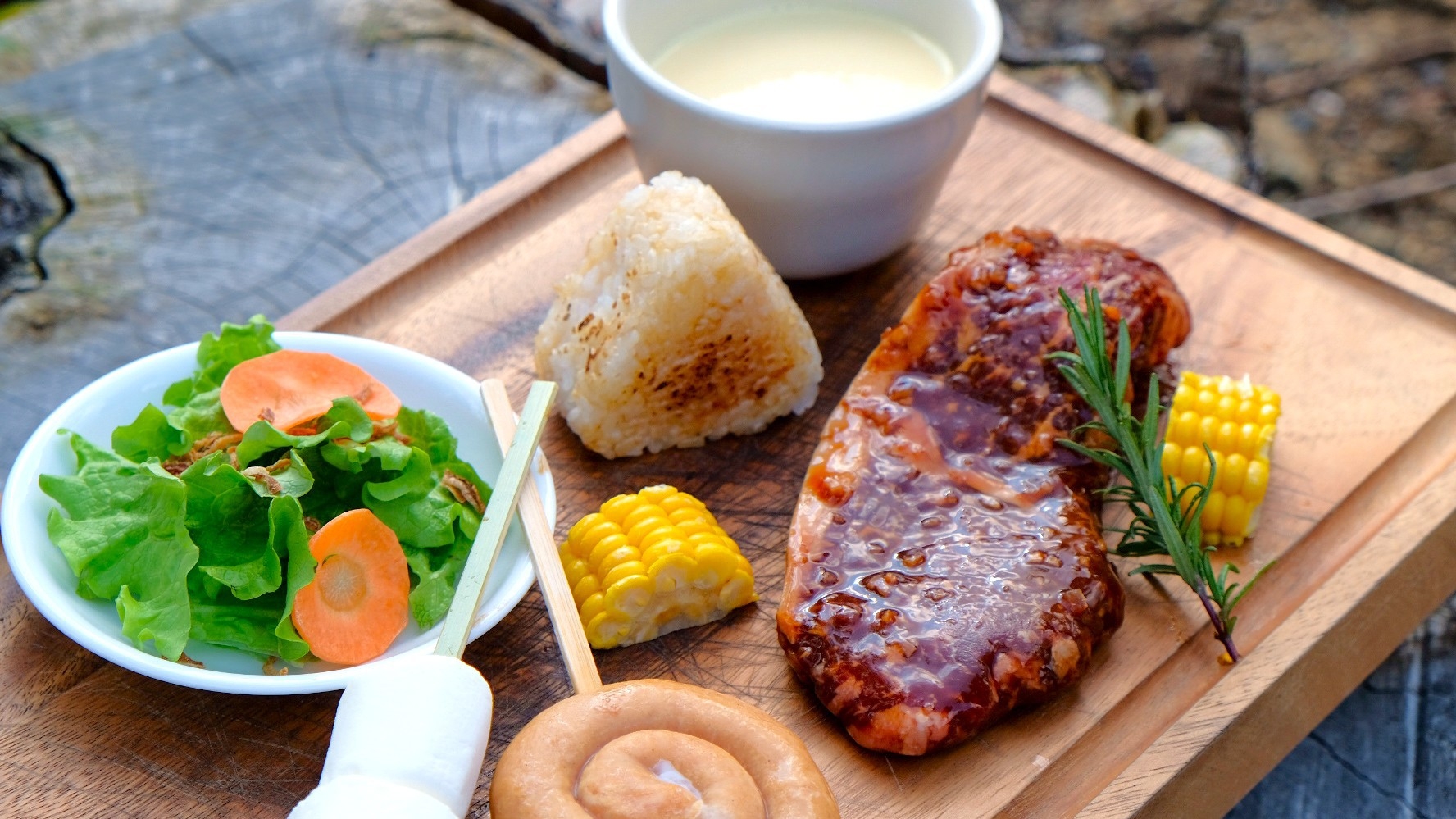ポイントUP【ゆっくり11時アウト】国産牛熟成肉のBBQ＆レイトチェックアウトプラン（4月〜10月）