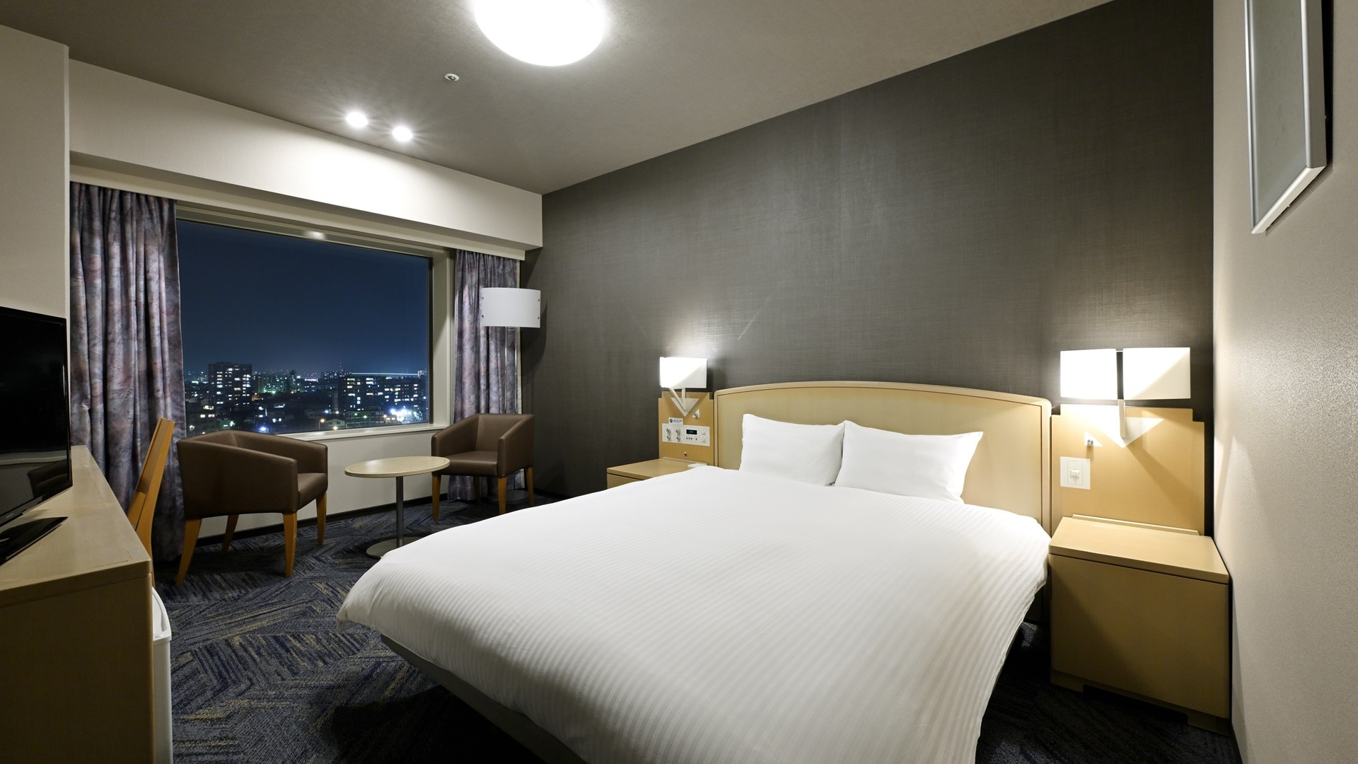 ＜客室＞デラックスダブル(22.5平米)※お電話のみご予約可能