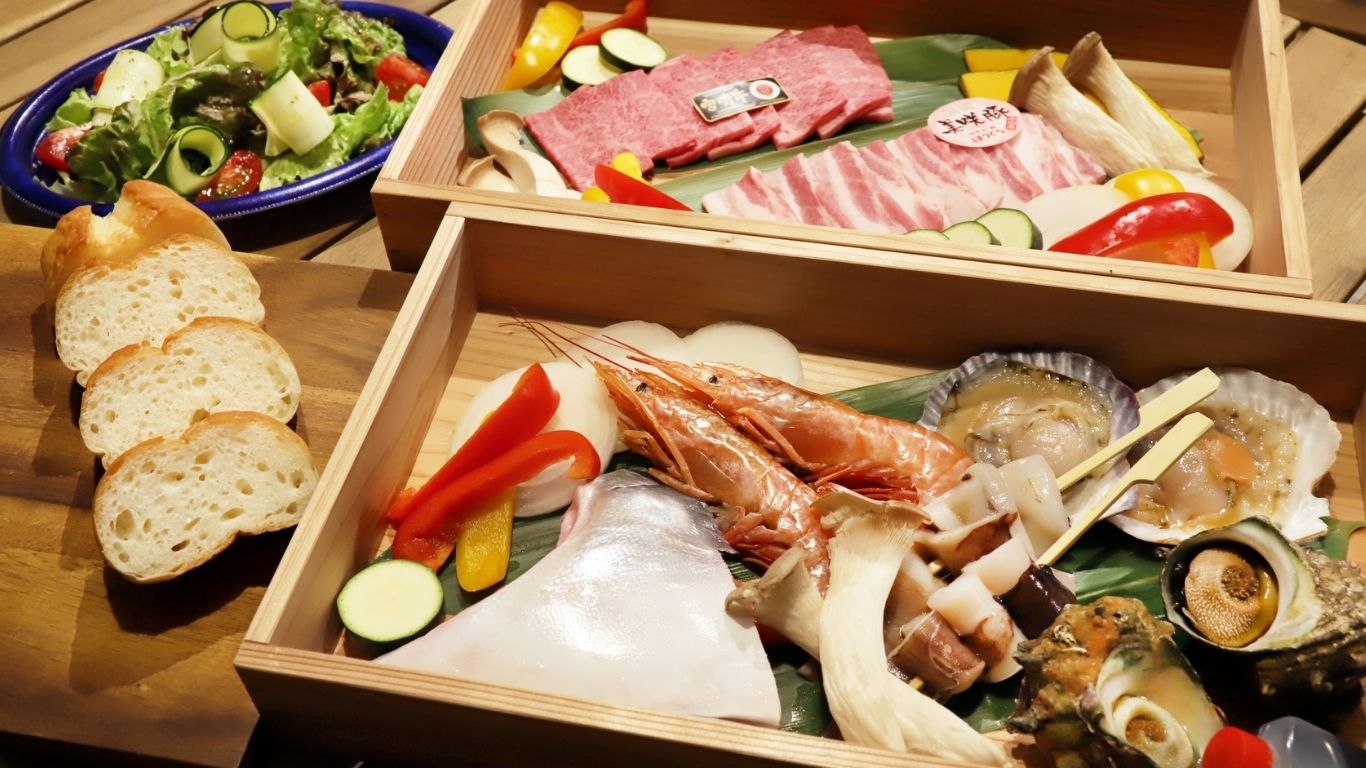 【宮崎の海と山の幸】宮崎牛×豪華海鮮BBQプラン｜都井岬の自然に囲まれて旬の味覚を堪能＜1泊夕食付＞
