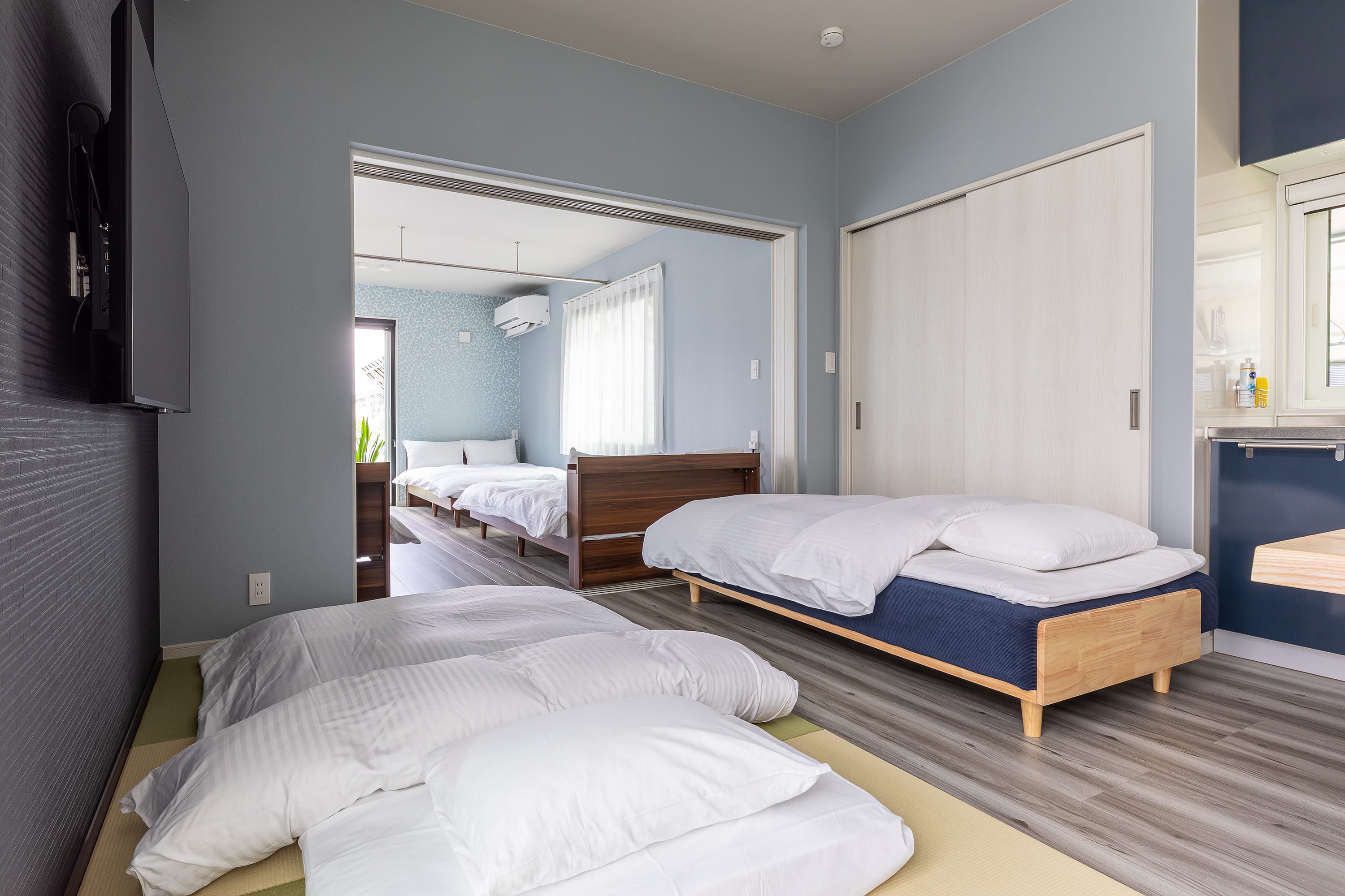 【グラシア】リビングのソファベッド・布団